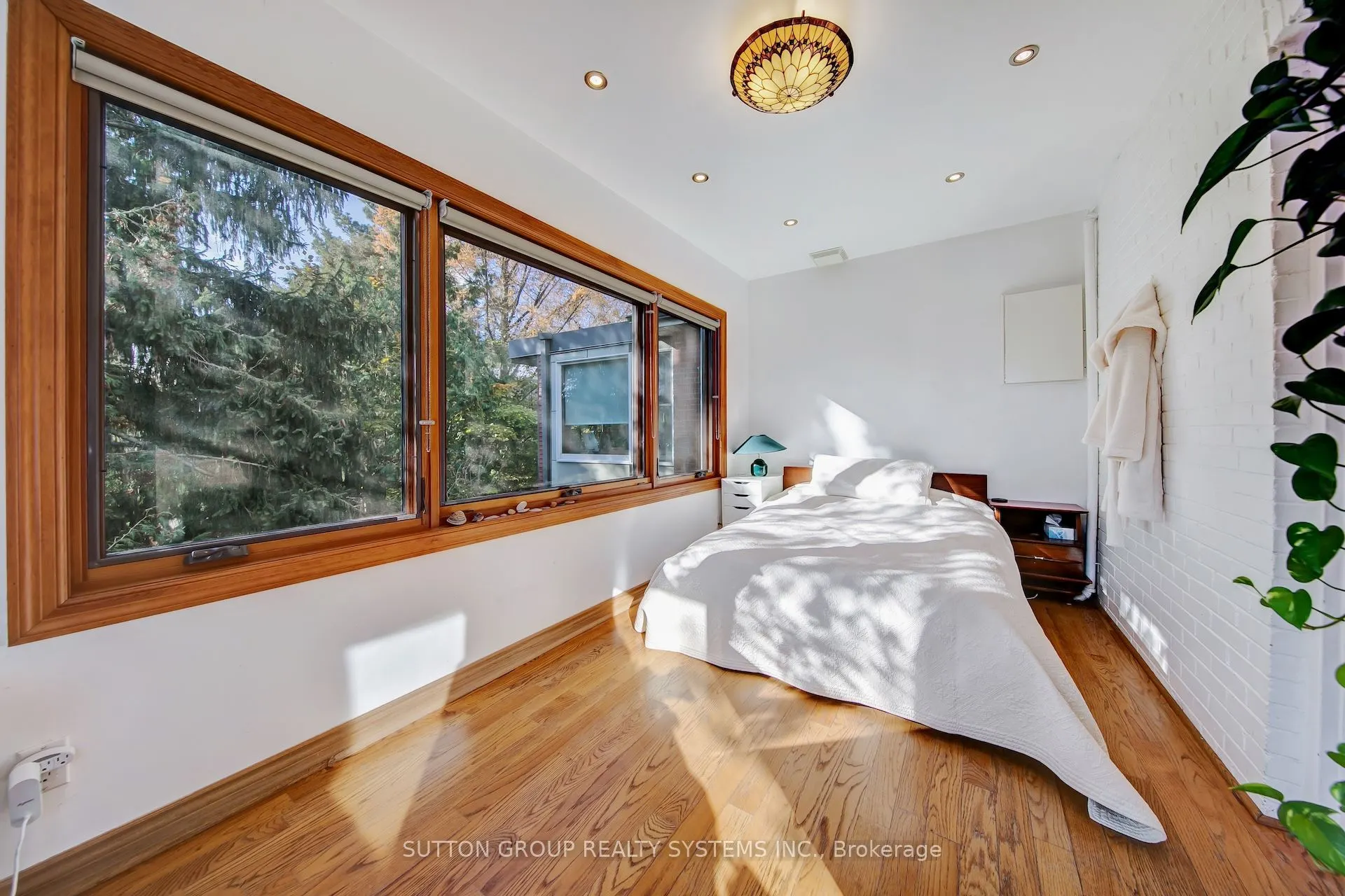 13 Evelyn Crescent