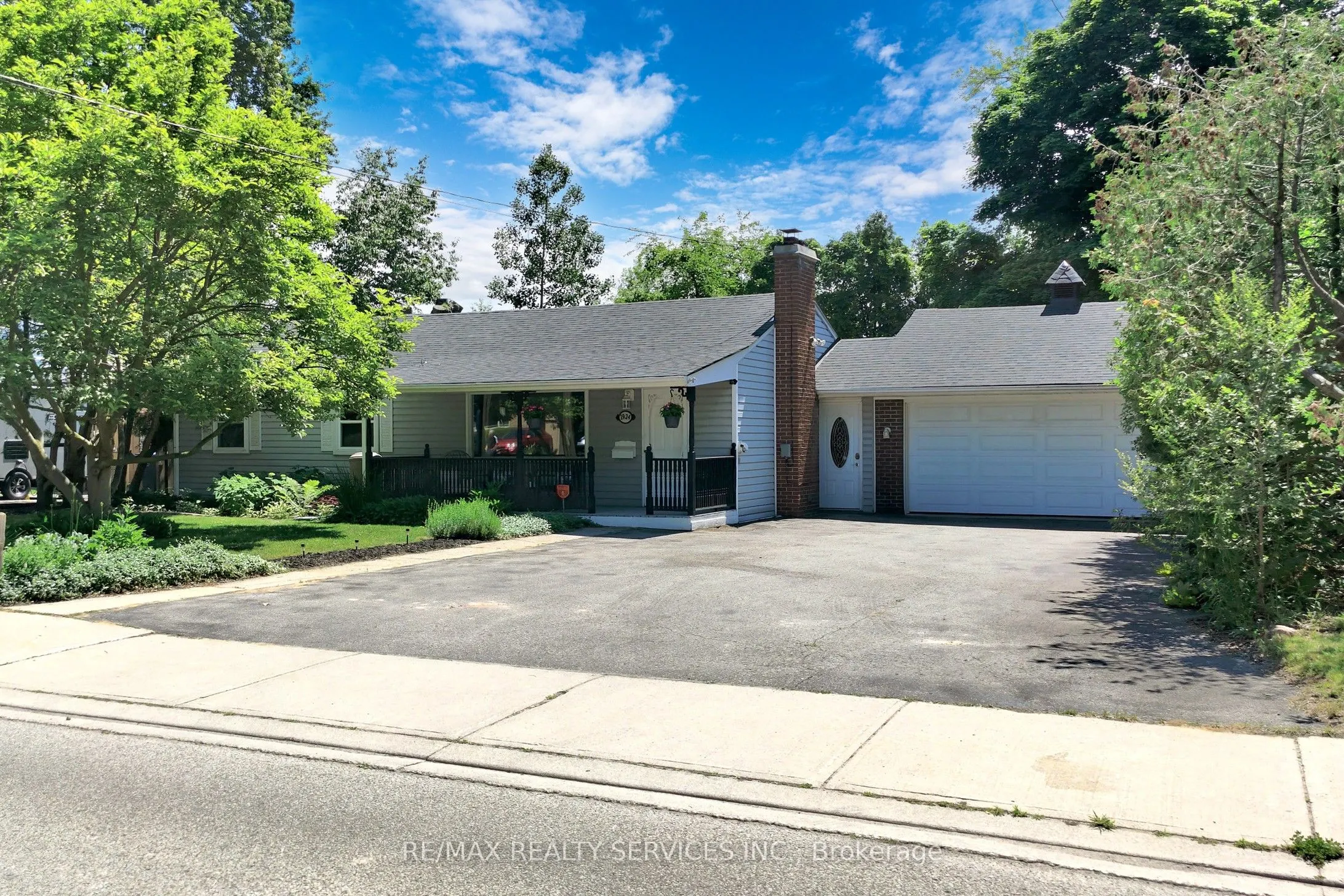 1924 Balsam Avenue