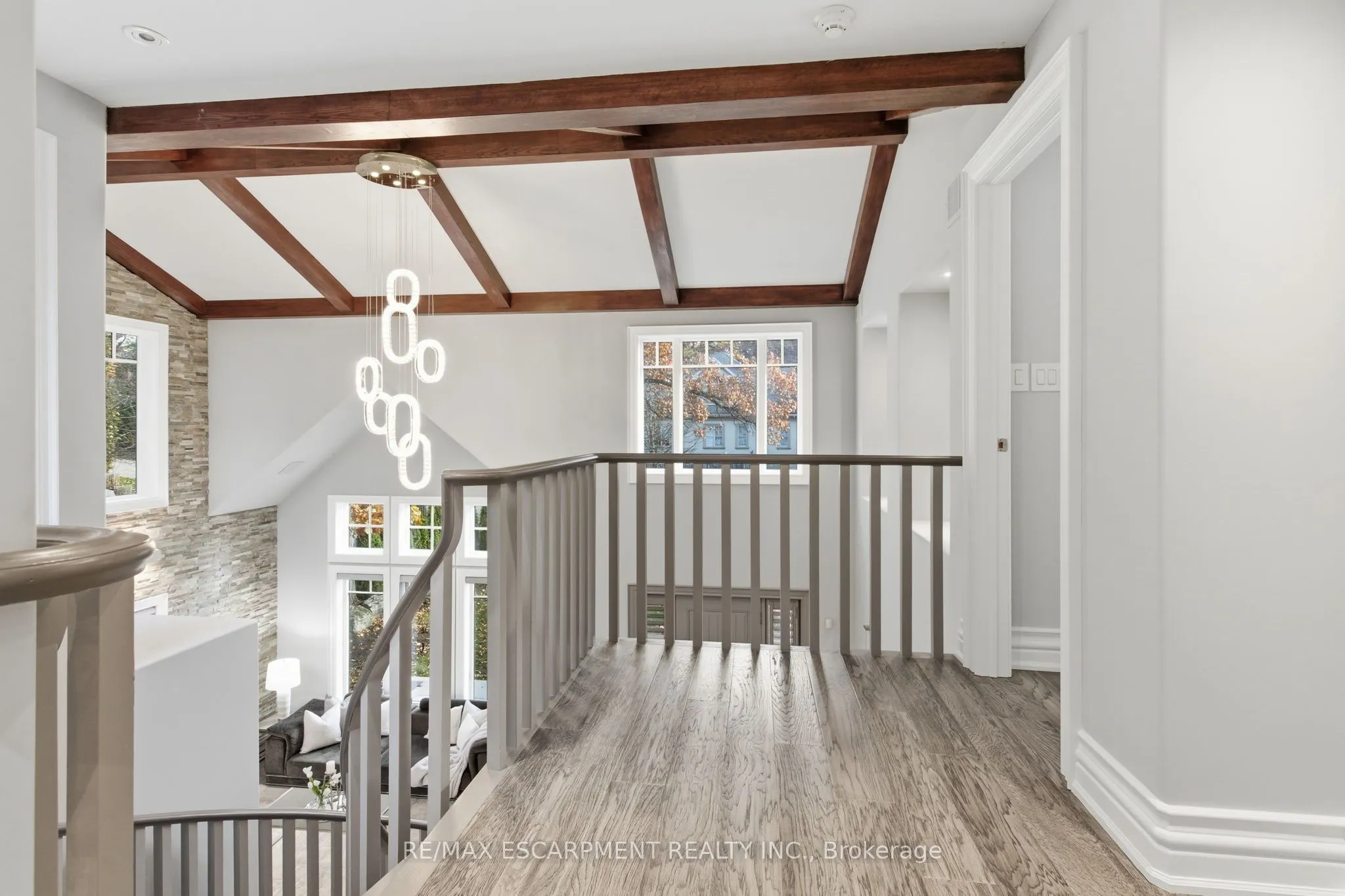 271 Oakhill Road