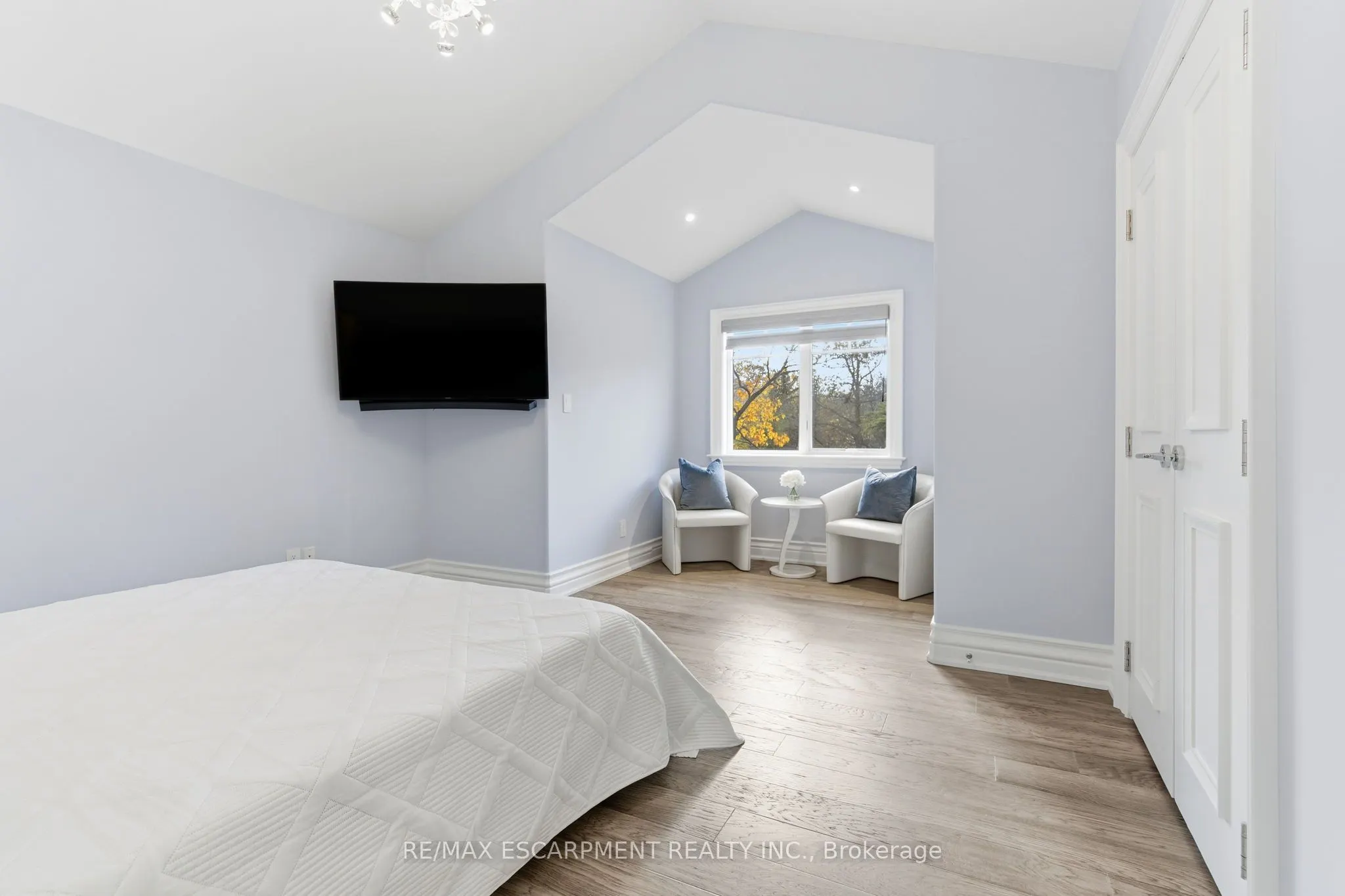271 Oakhill Road