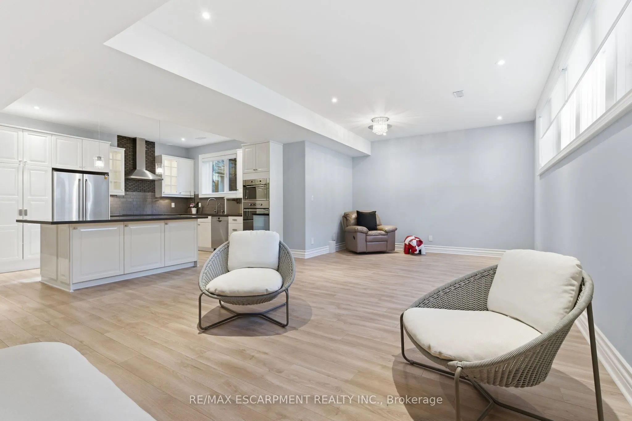271 Oakhill Road