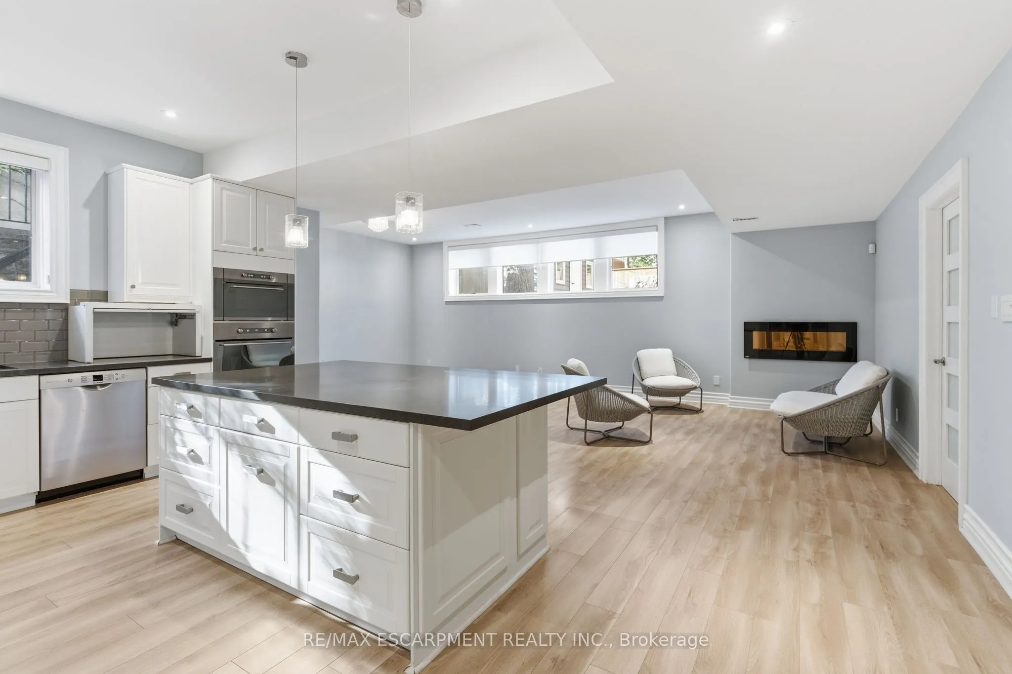 271 Oakhill Road