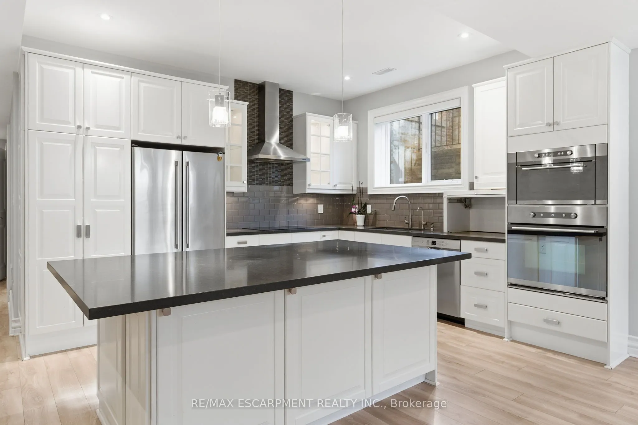 271 Oakhill Road