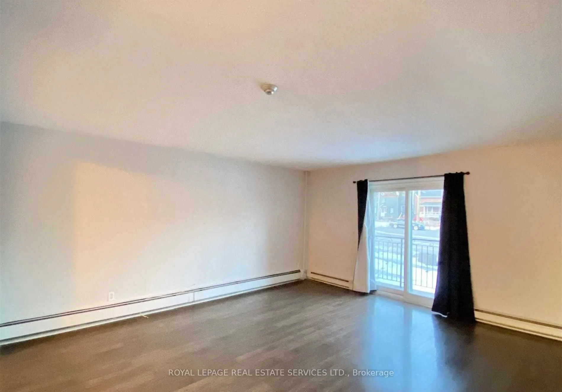 10 Main Street S #4