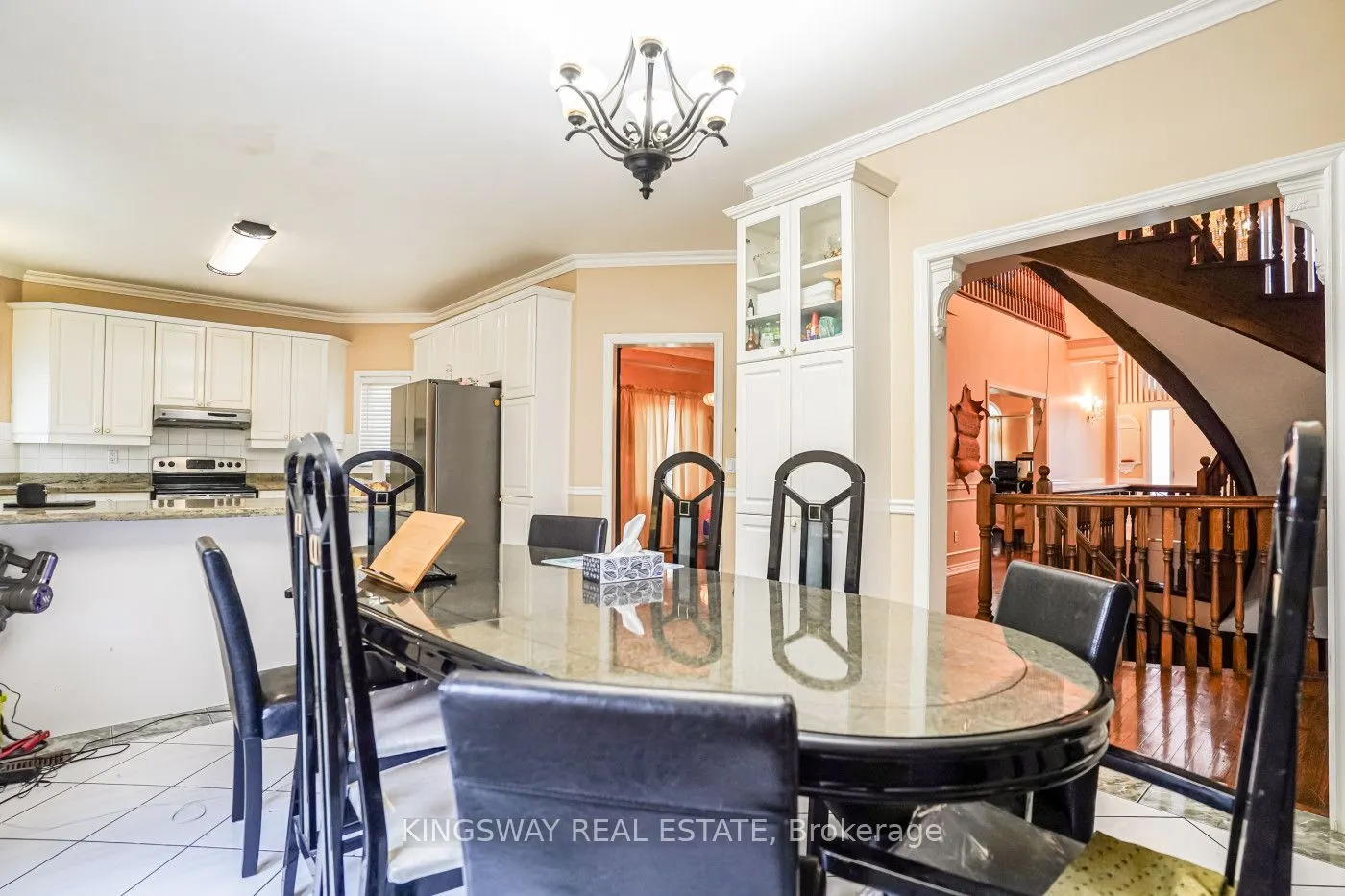 5969 Rayshaw Crescent