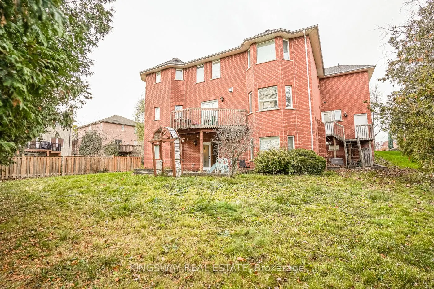 5969 Rayshaw Crescent
