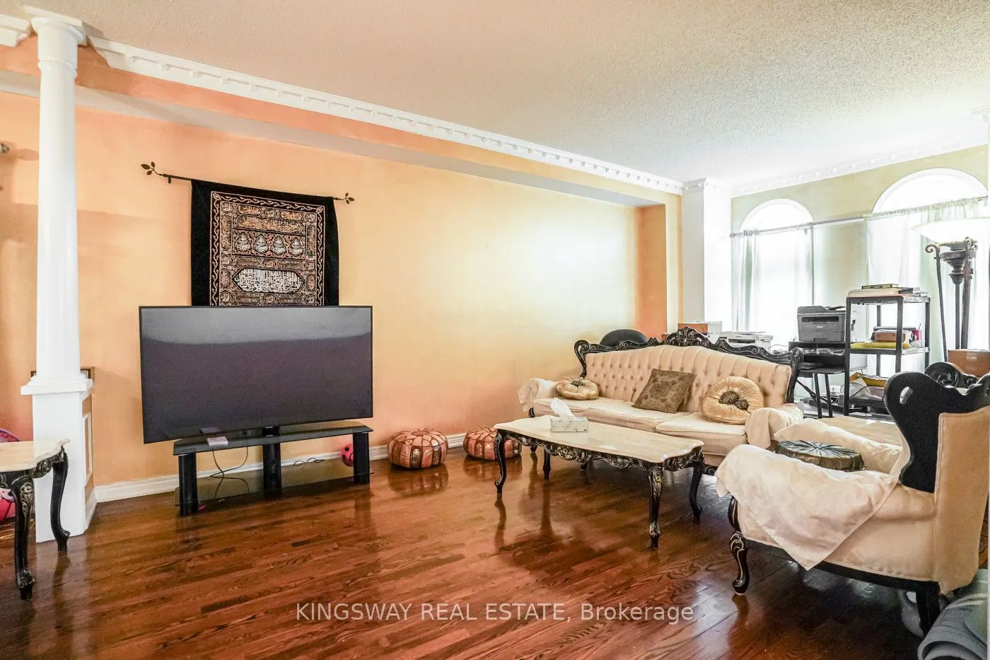 5969 Rayshaw Crescent