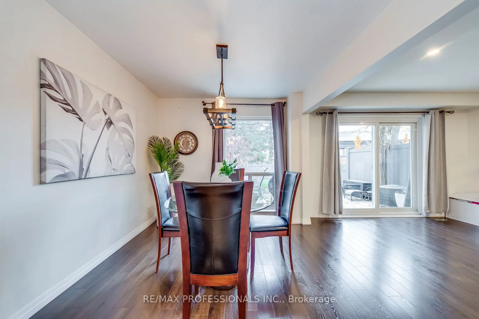 4345 Bloor Street W #51