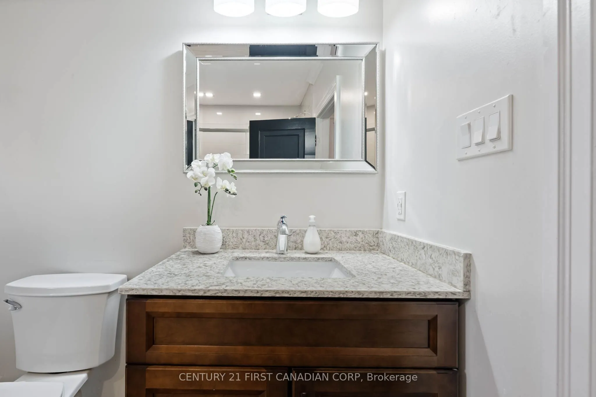 37 Mclaughlin Road N