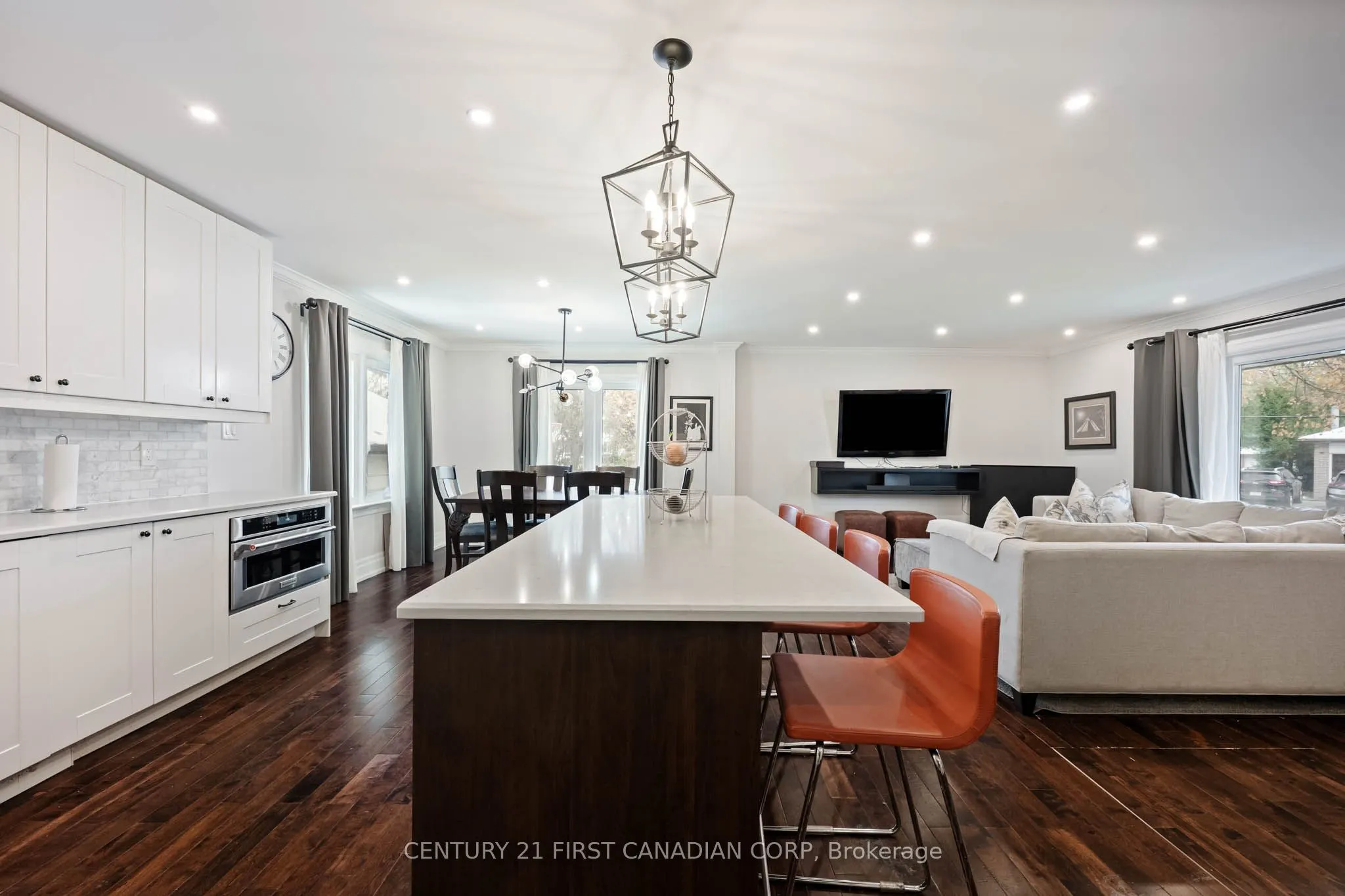 37 Mclaughlin Road N