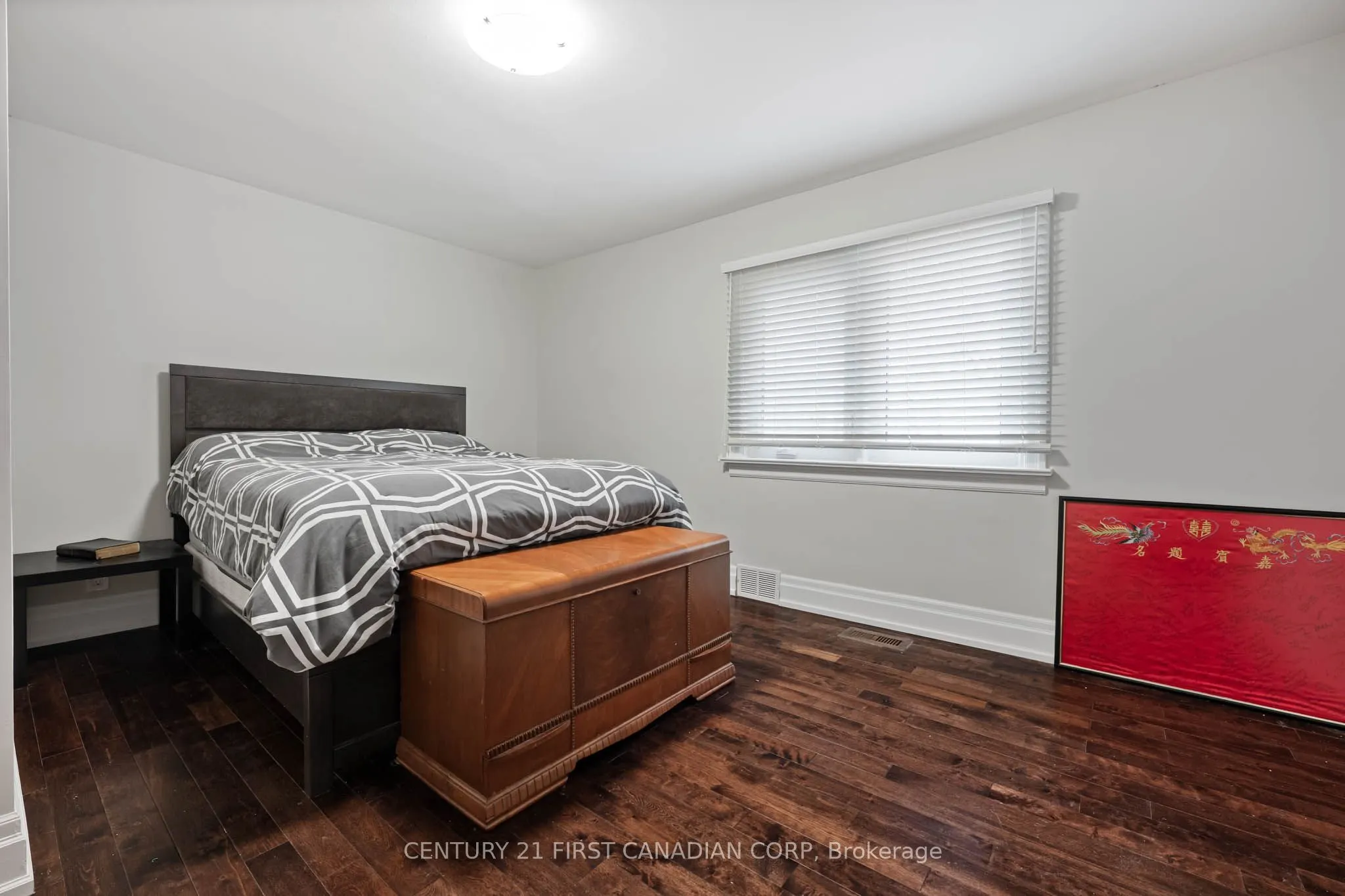 37 Mclaughlin Road N