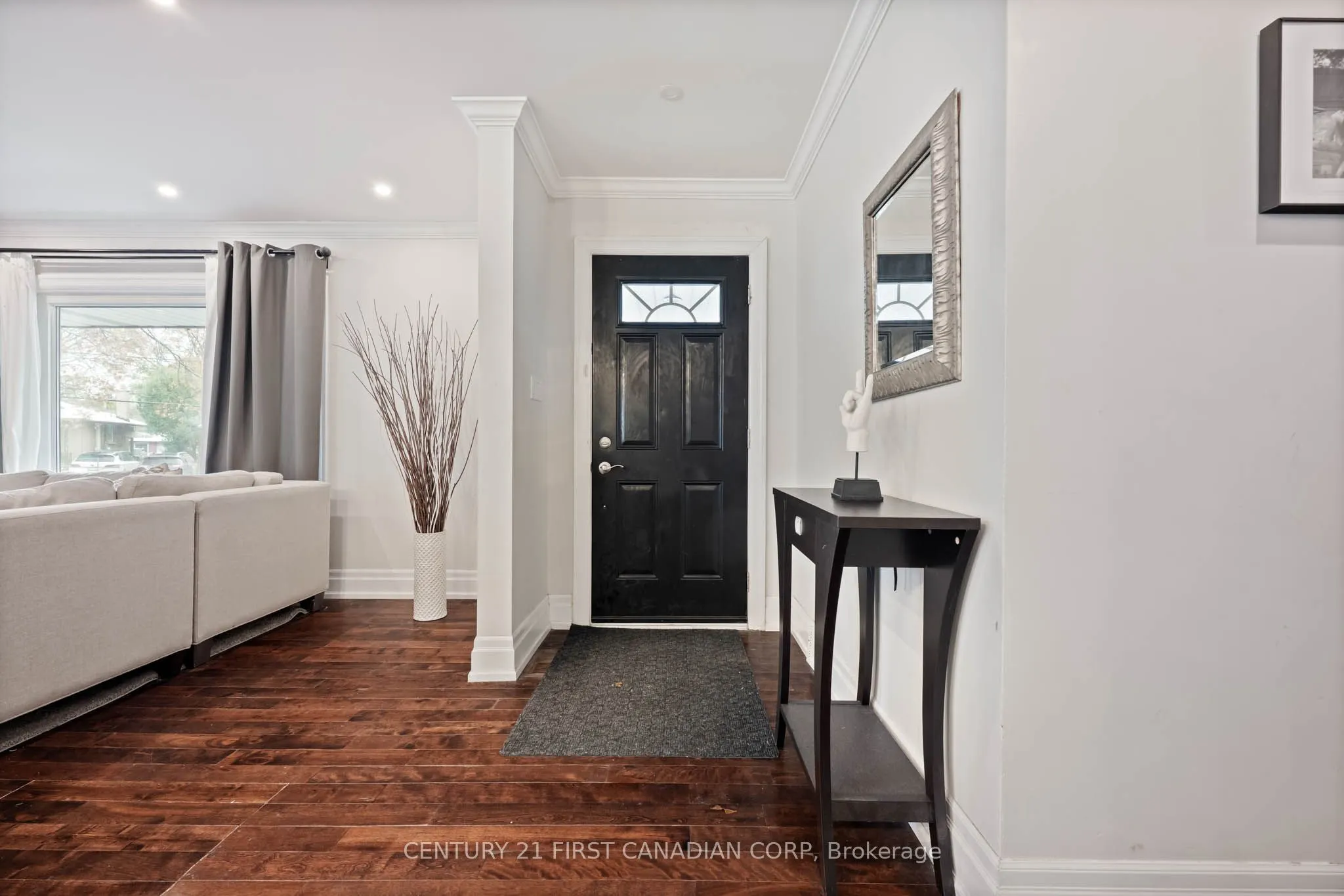 37 Mclaughlin Road N