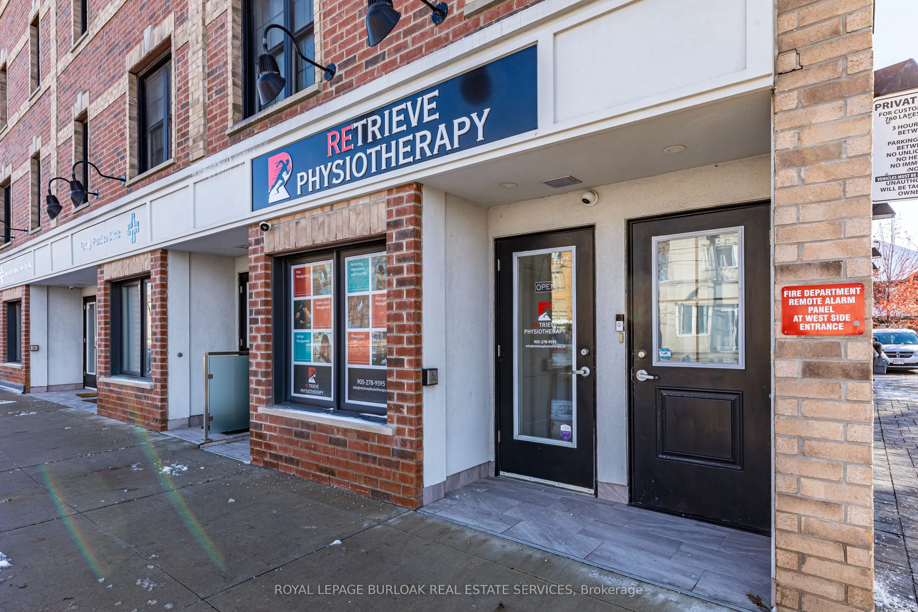 760 Lakeshore Road E #213