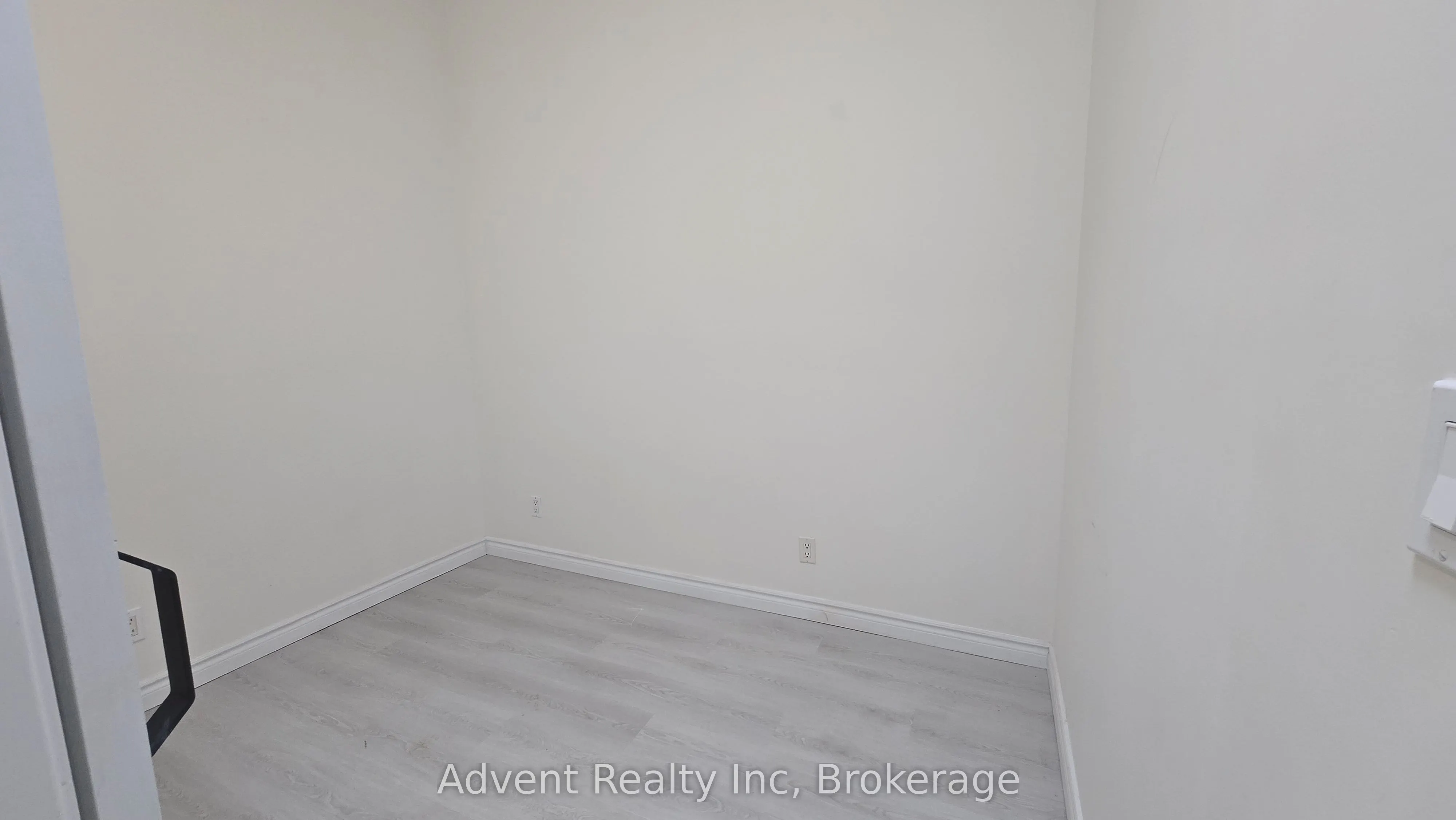 1454 Queen Street W #2nd Floor