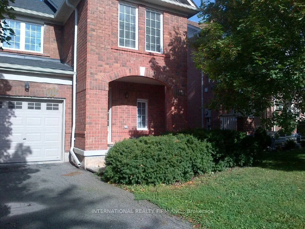2453 Baintree Crescent