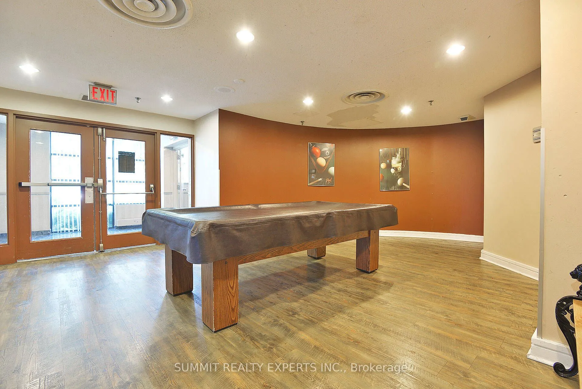 25 Trailwood Drive #2002
