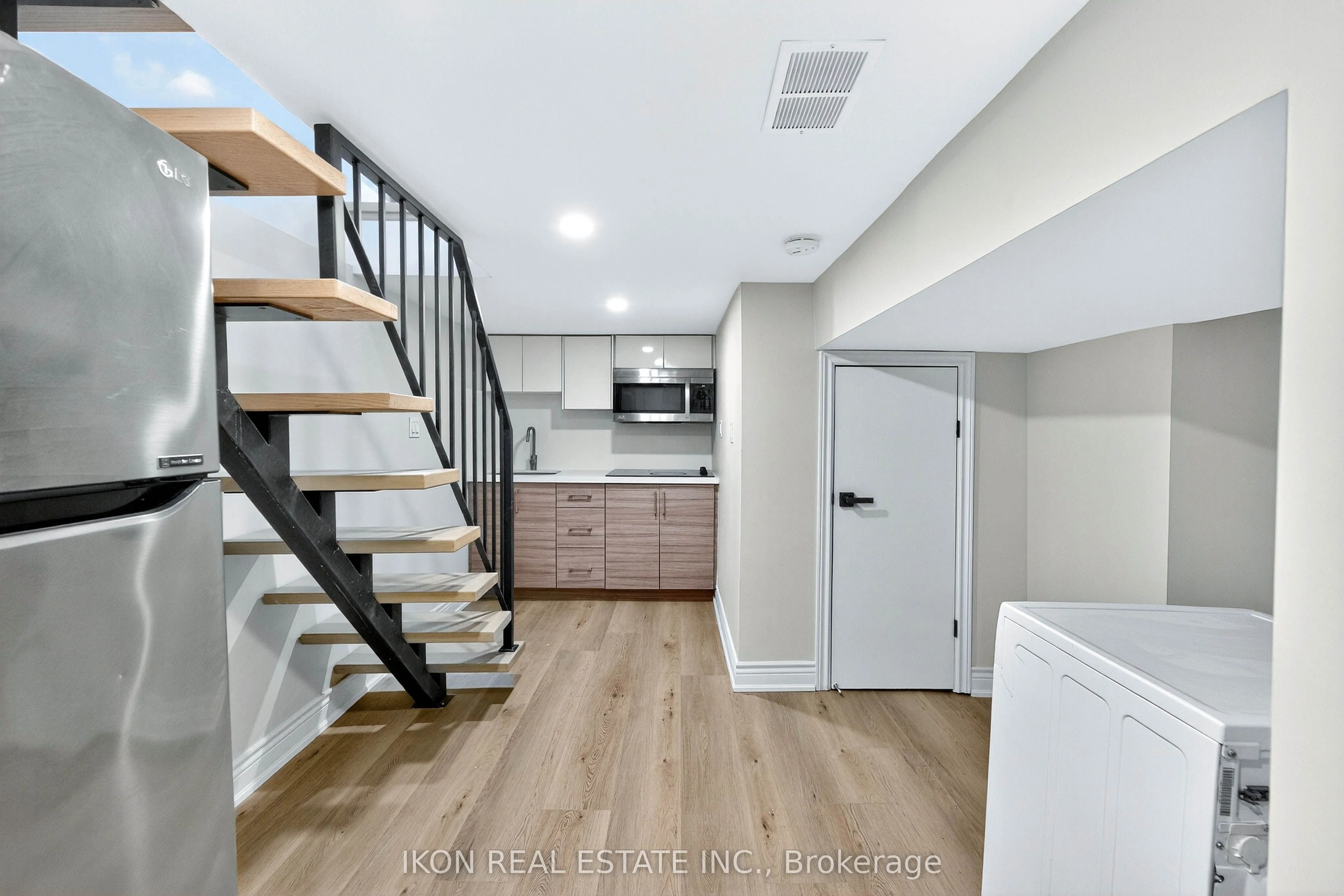 475 Delaware Avenue