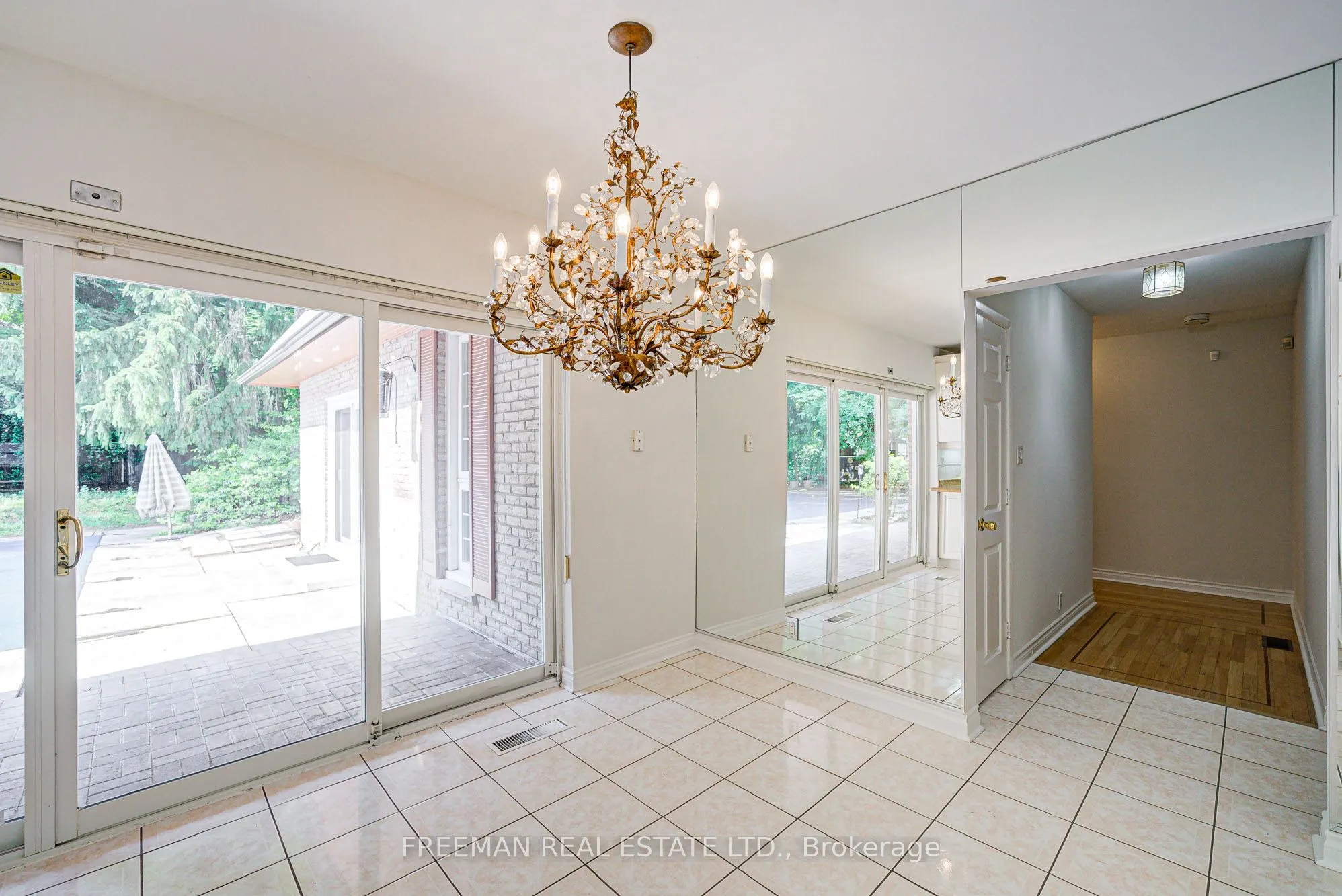 1528 Knareswood Drive