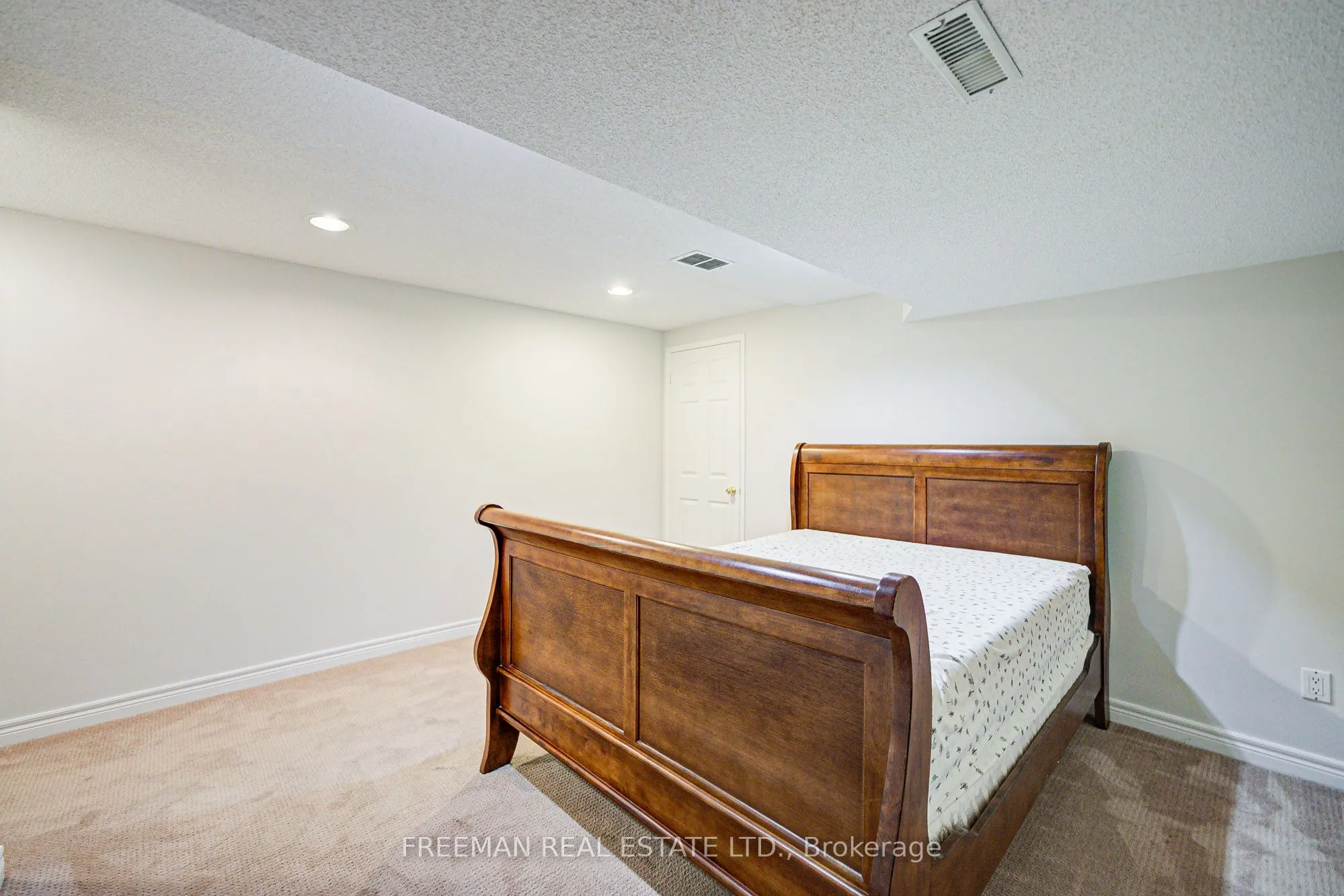 1528 Knareswood Drive
