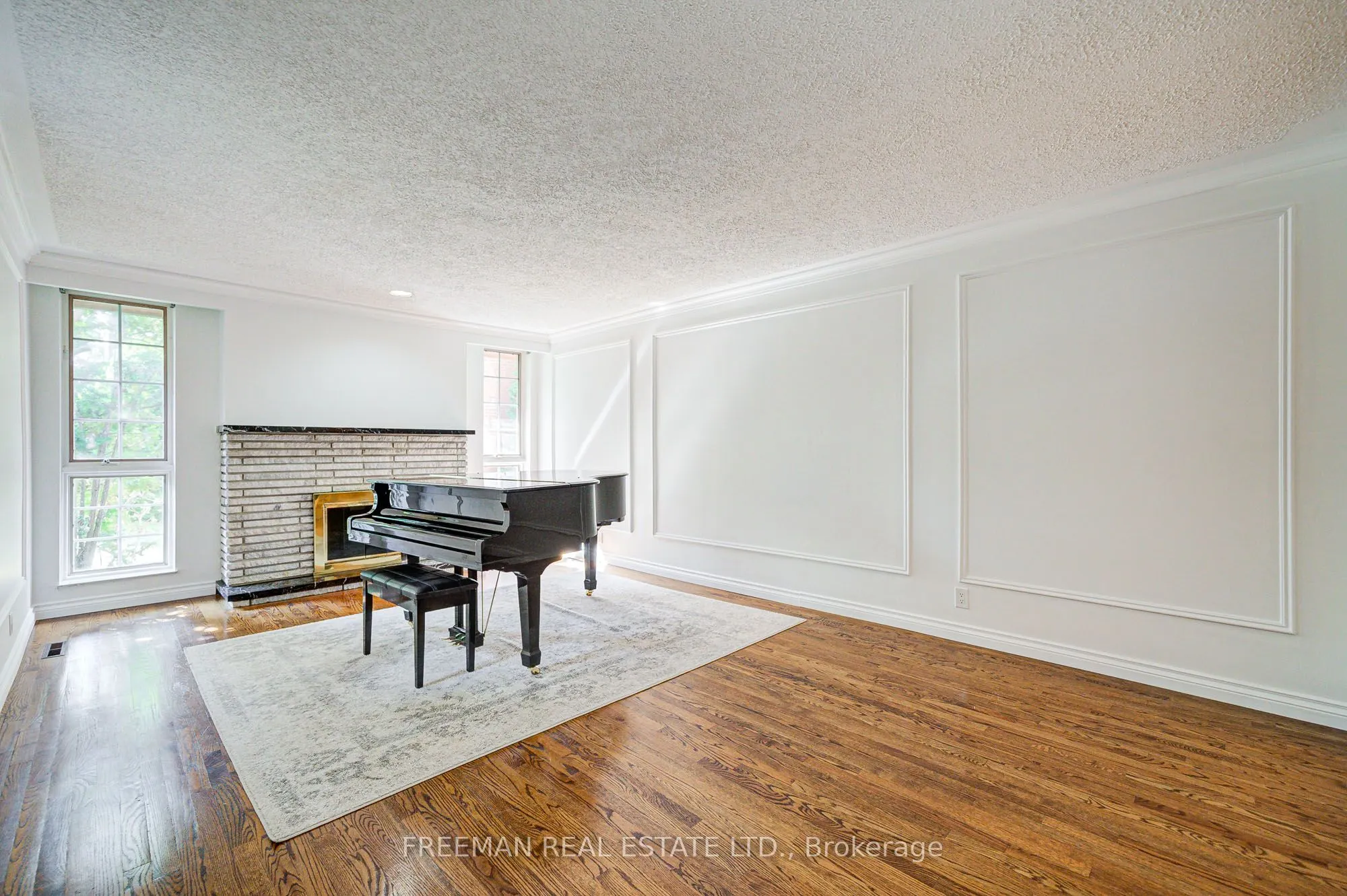 1528 Knareswood Drive