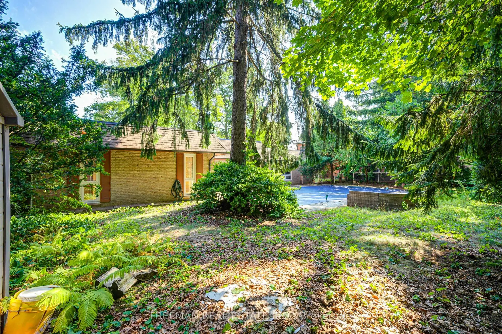 1528 Knareswood Drive