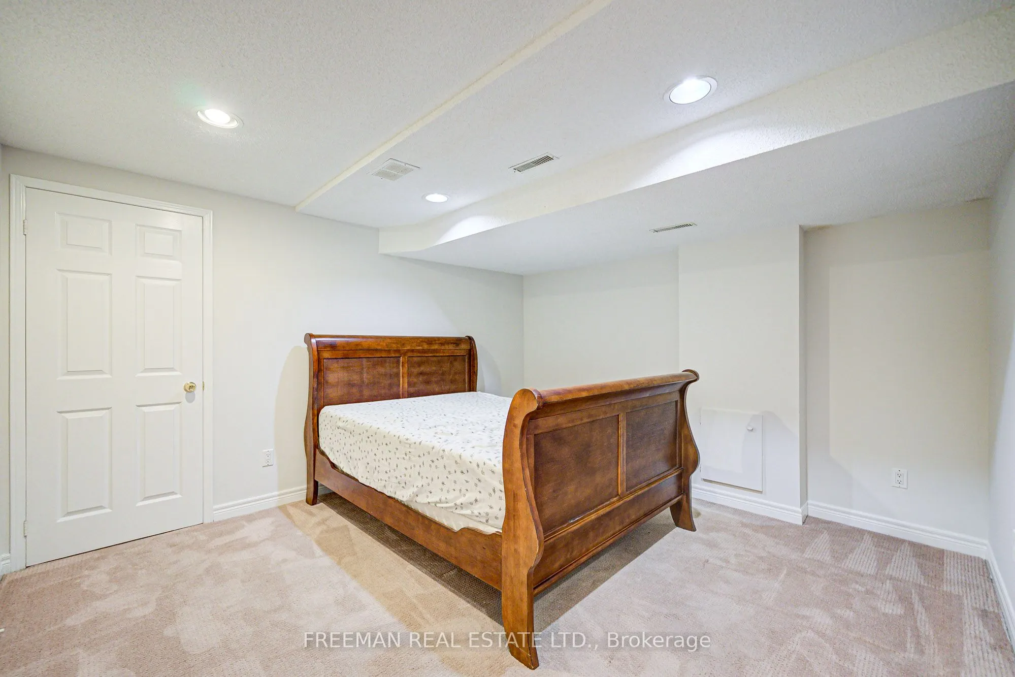 1528 Knareswood Drive