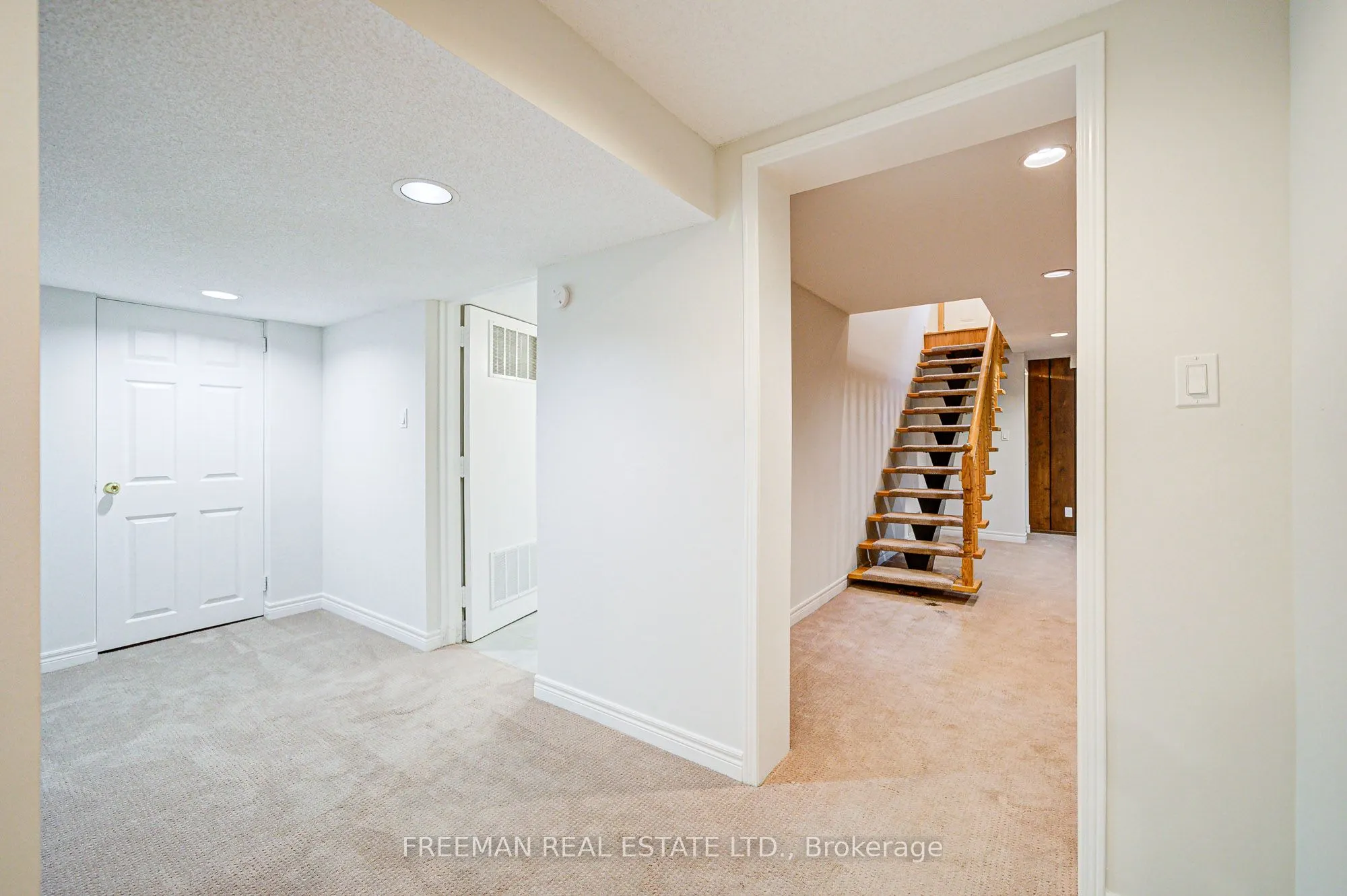 1528 Knareswood Drive