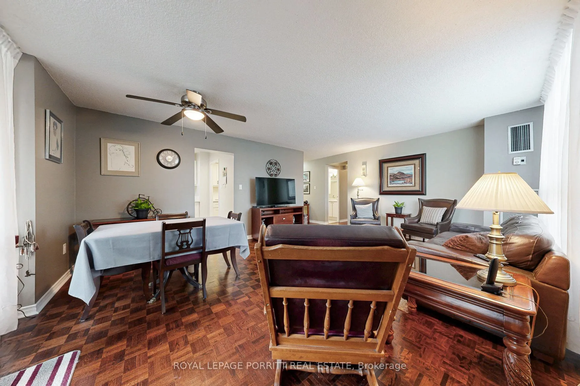 1535 Lakeshore Road E #201