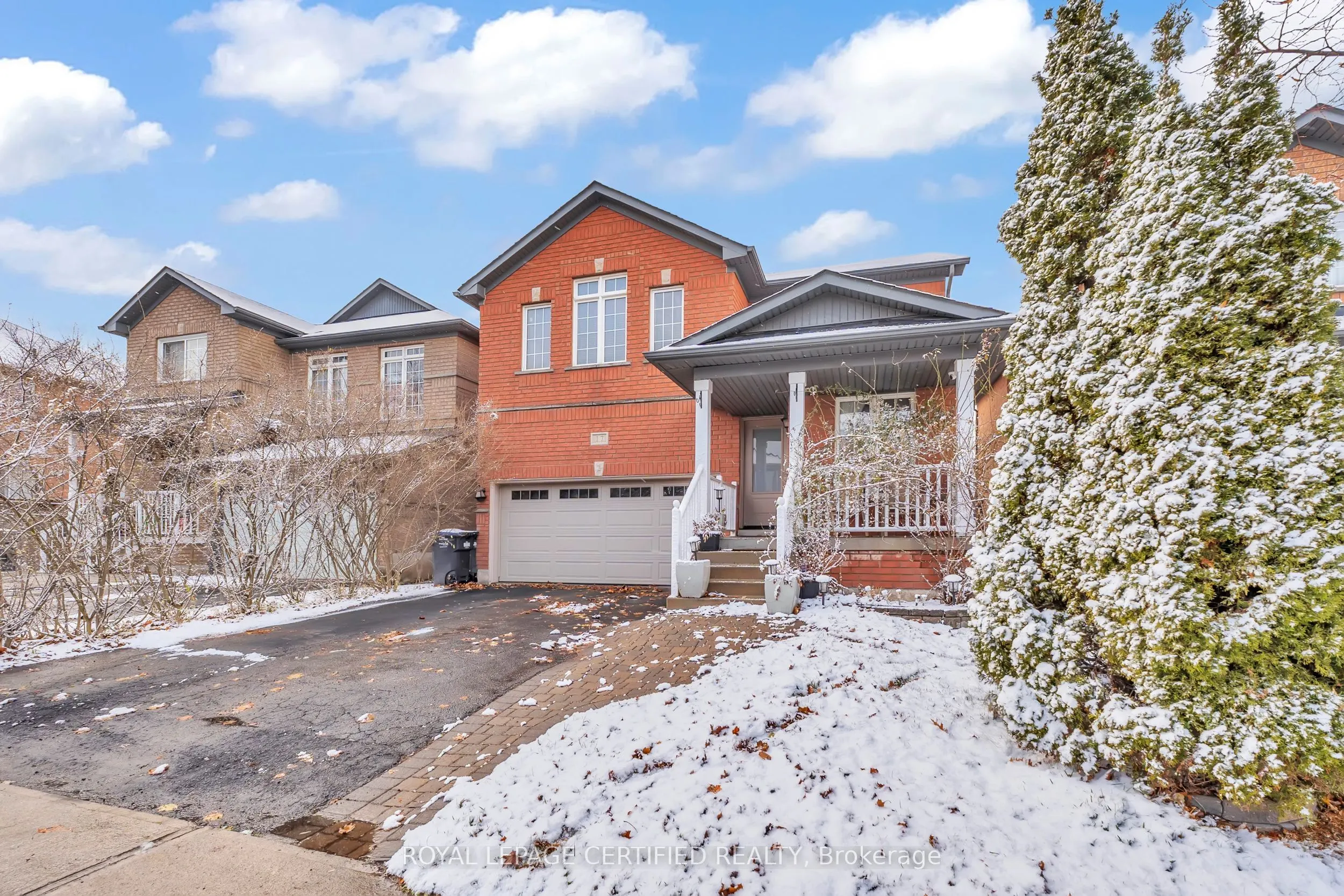 17 Chestermere Crescent