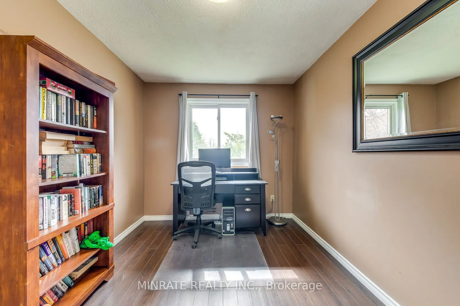 1548 Newlands Crescent #14