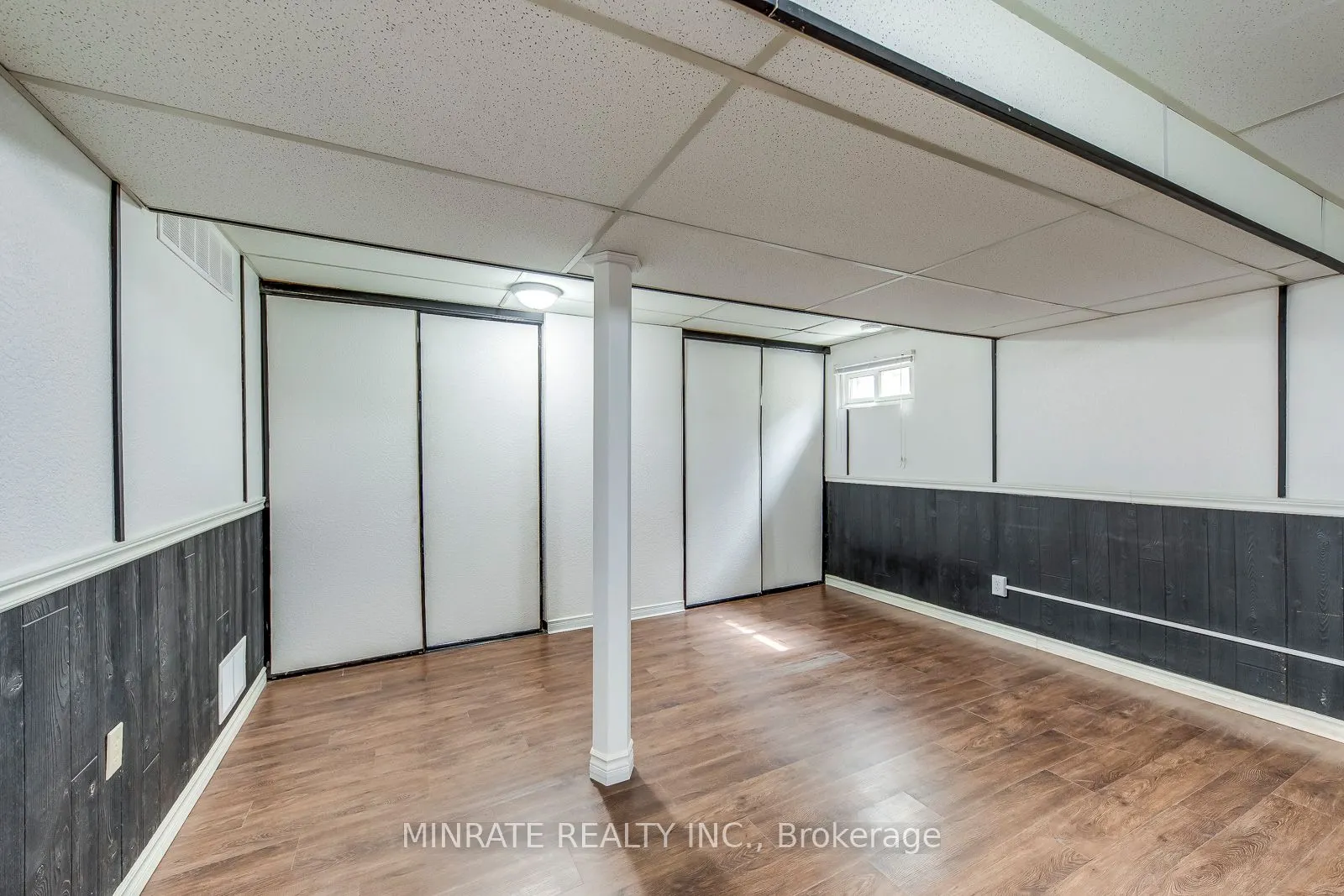 1548 Newlands Crescent #14