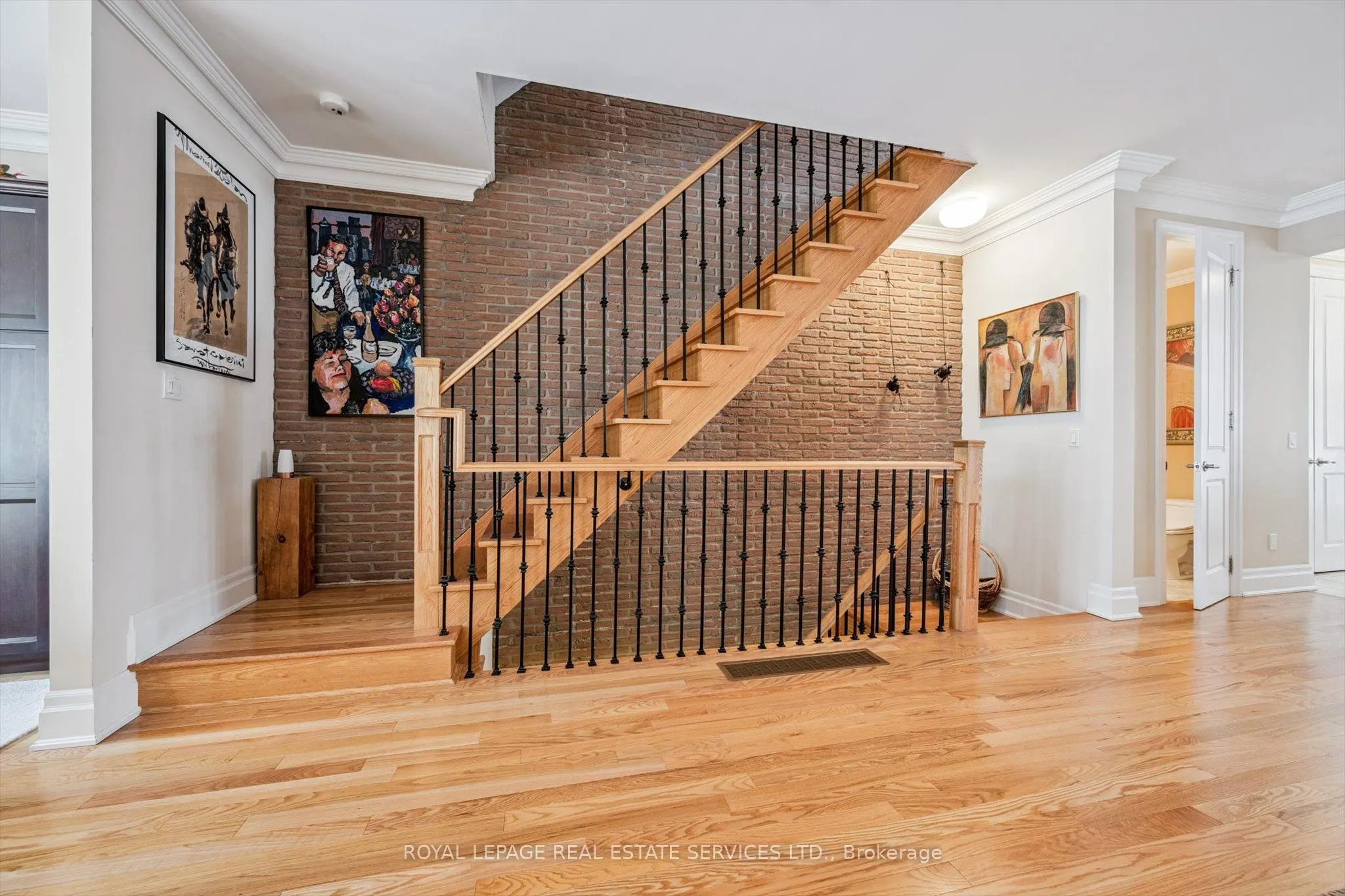 2369 Ontario Street #26
