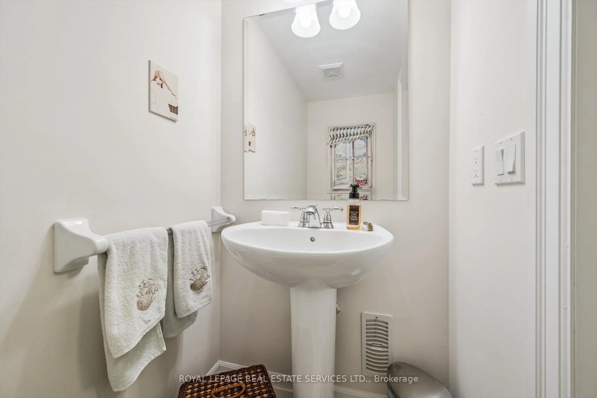 2369 Ontario Street #26