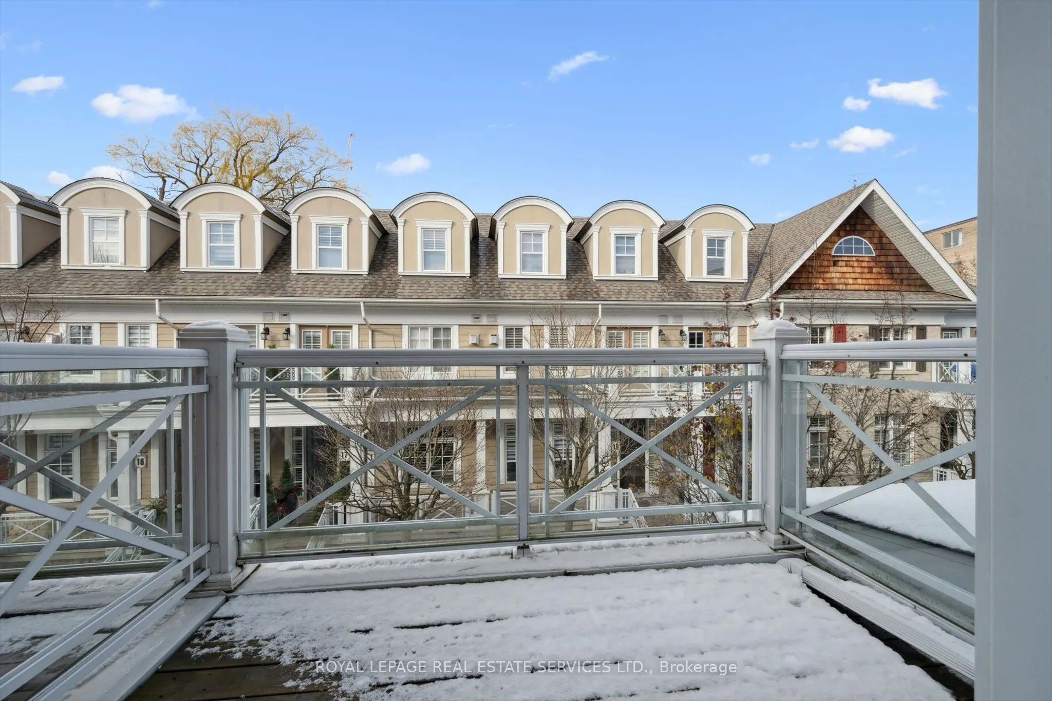 2369 Ontario Street #26