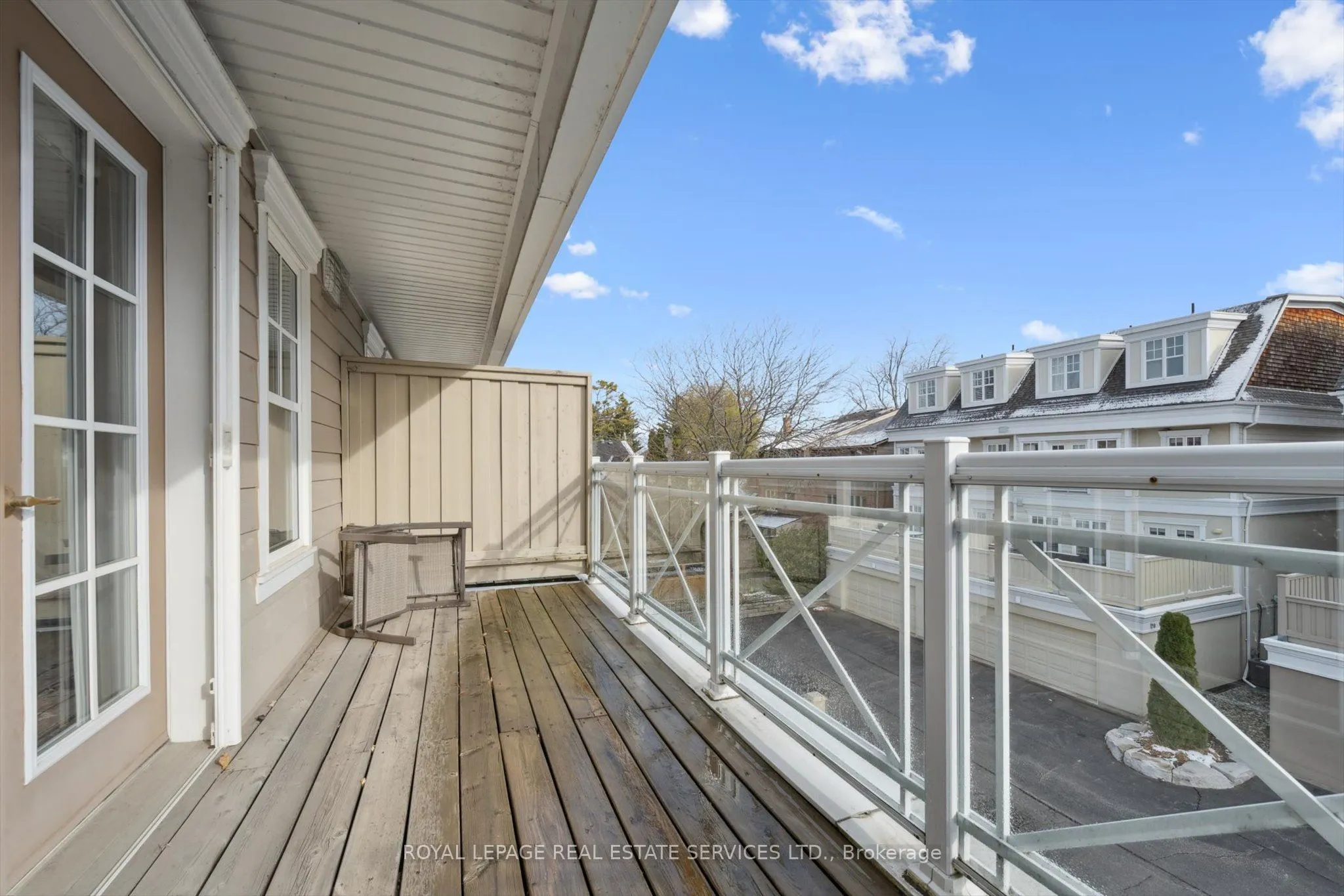 2369 Ontario Street #26