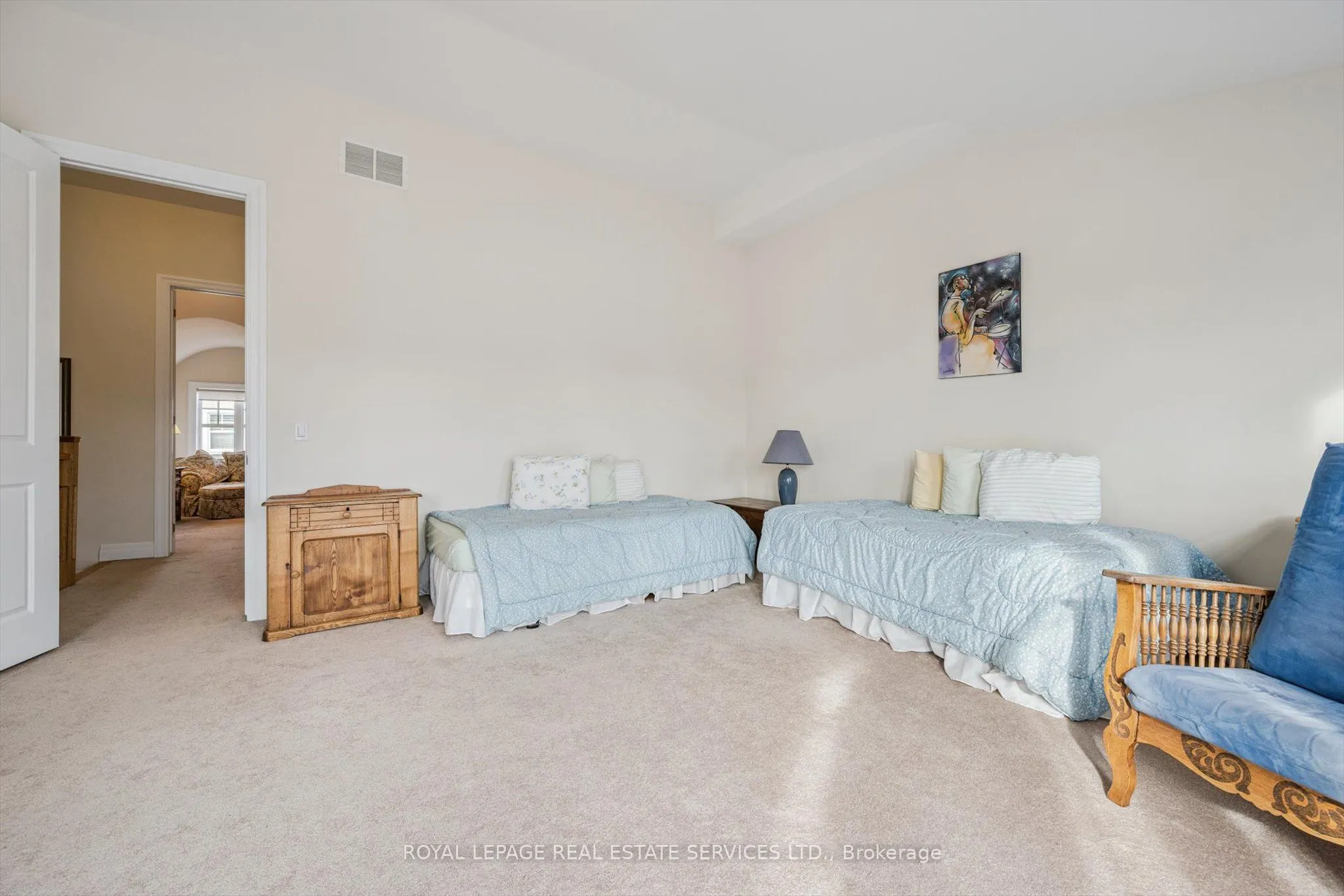2369 Ontario Street #26