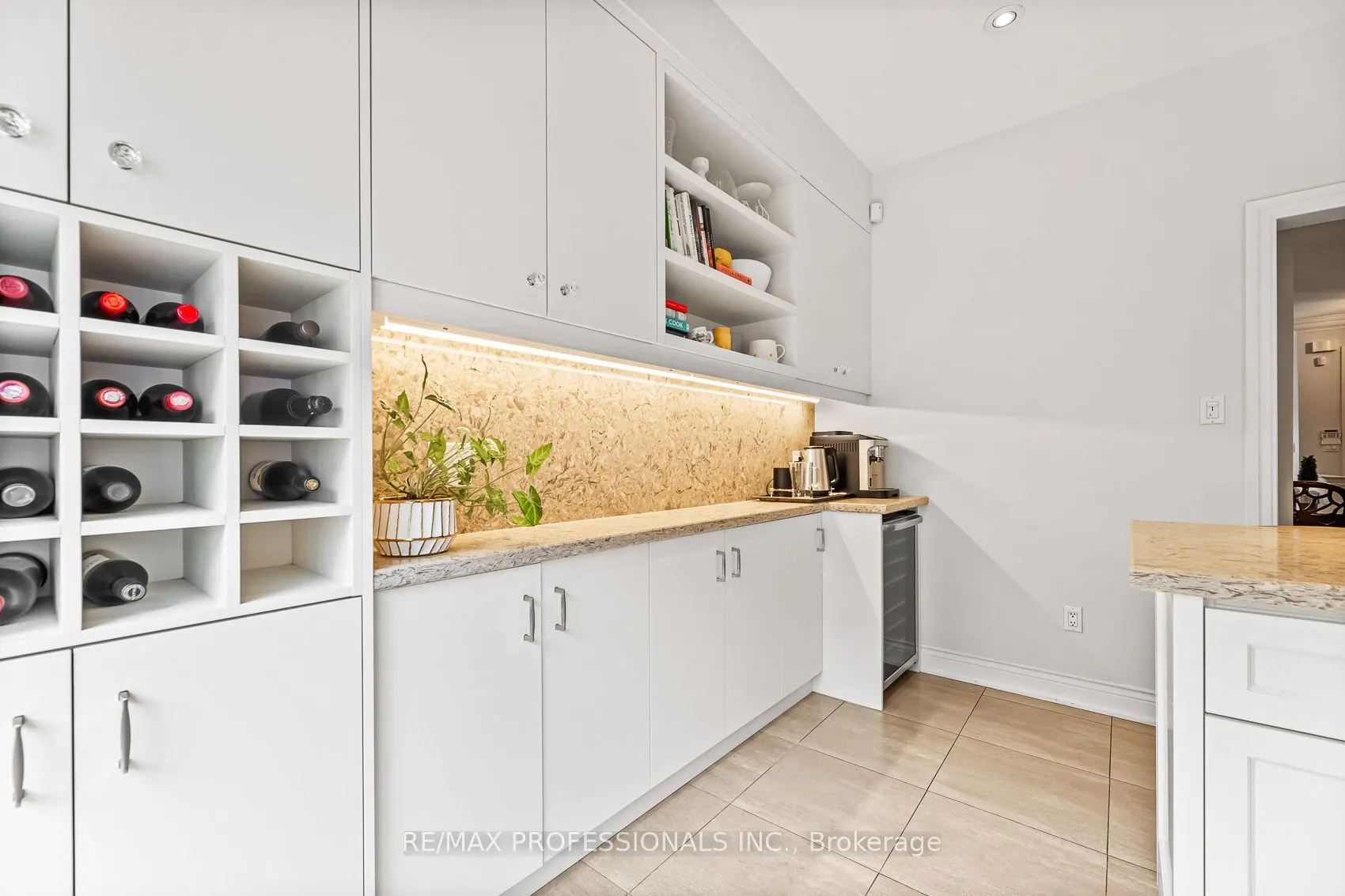 13 Compass Way #13