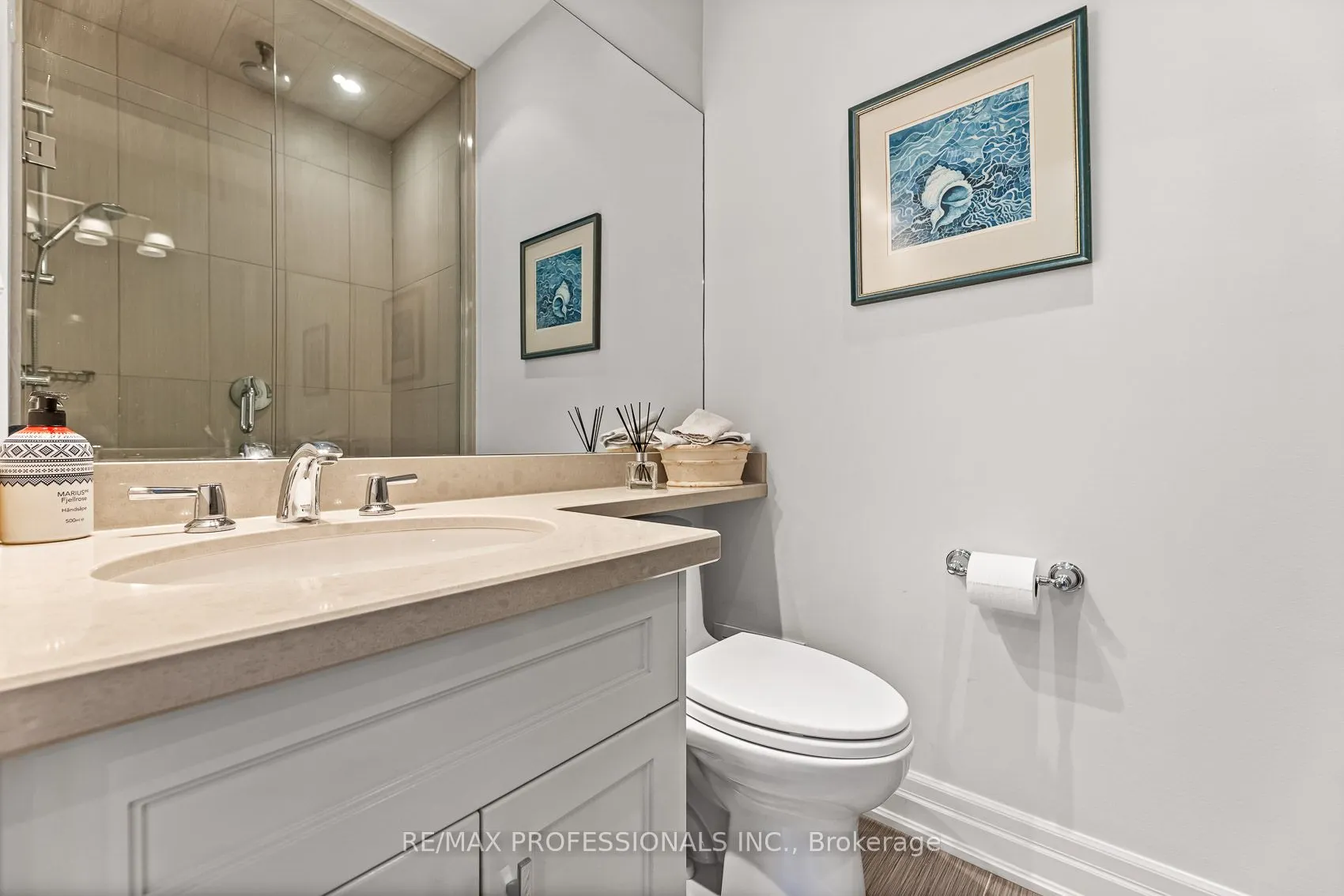13 Compass Way #13