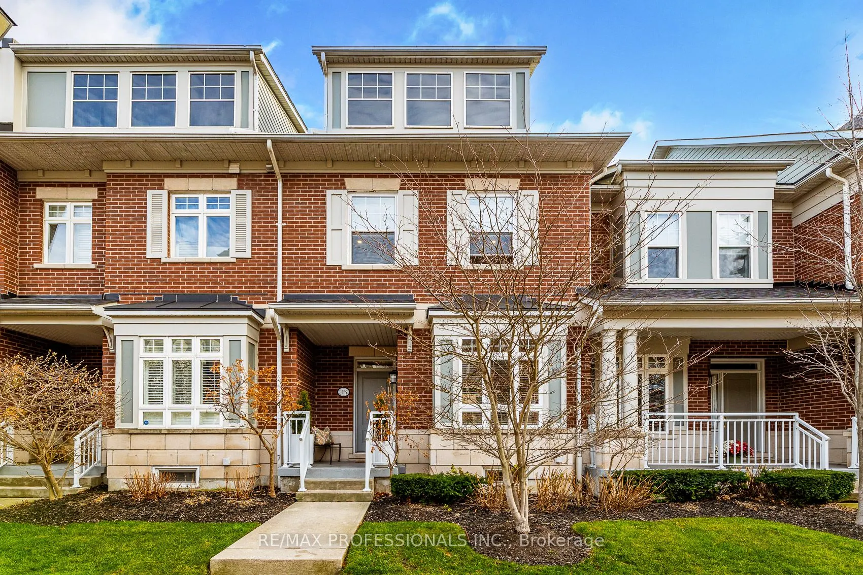 13 Compass Way #13