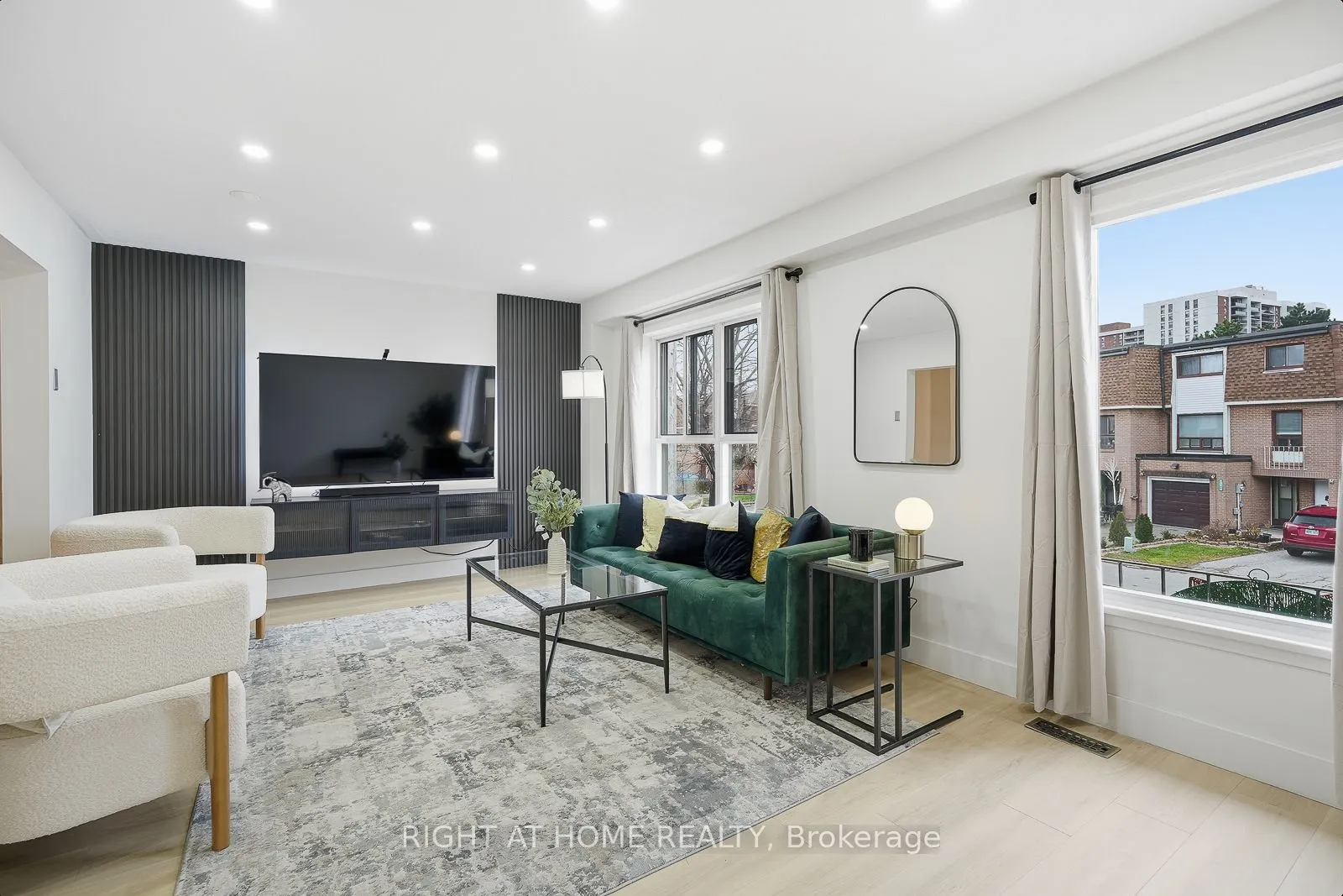 216 Fleetwood Crescent #177