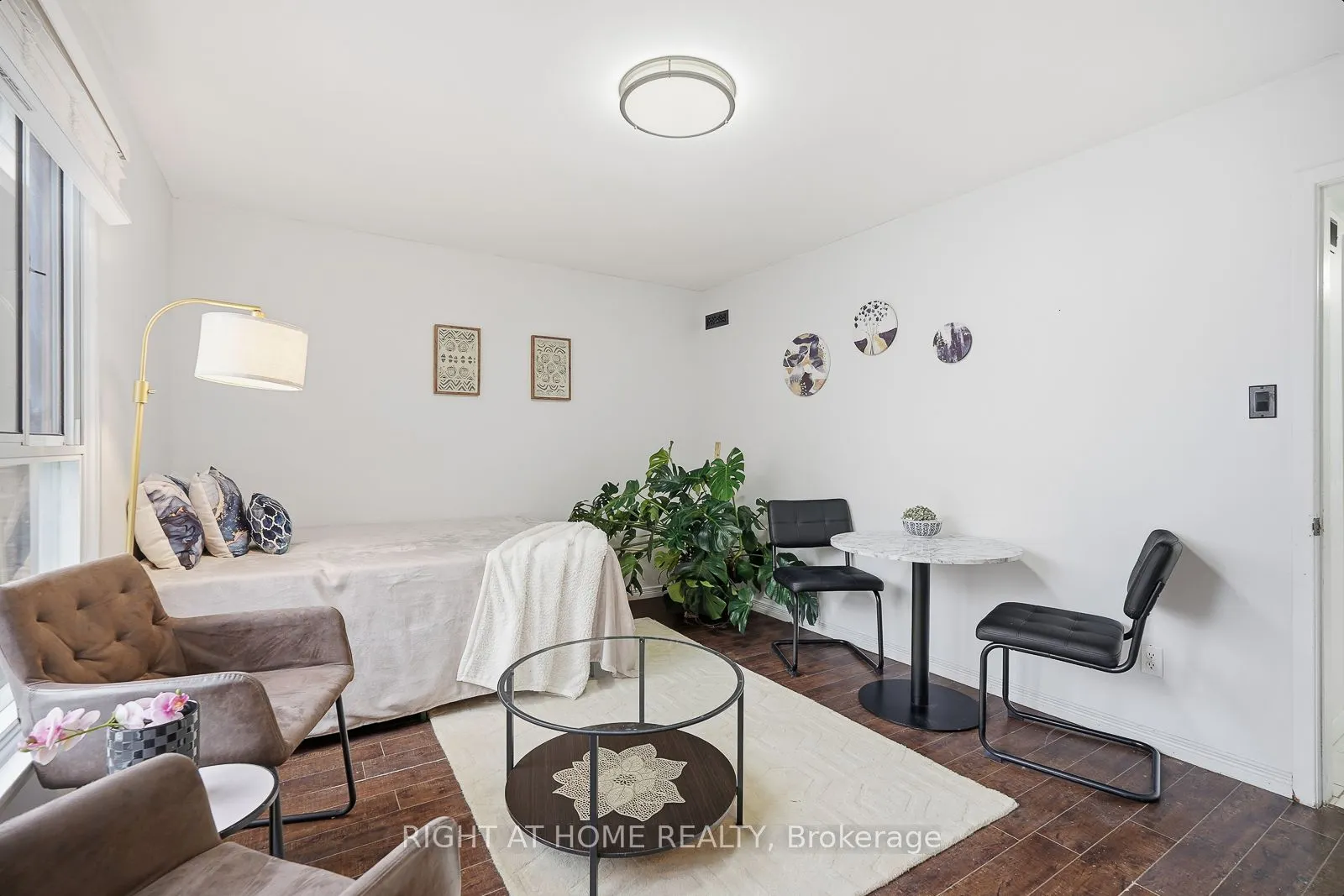 216 Fleetwood Crescent #177