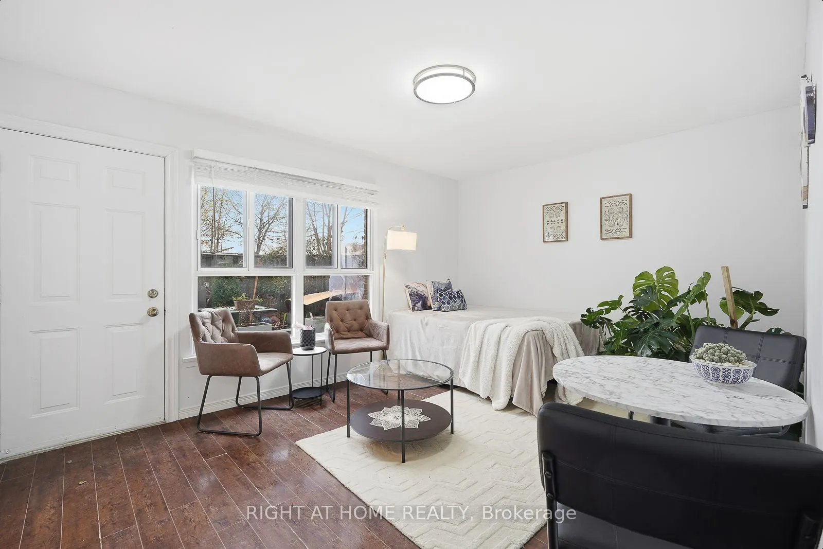 216 Fleetwood Crescent #177