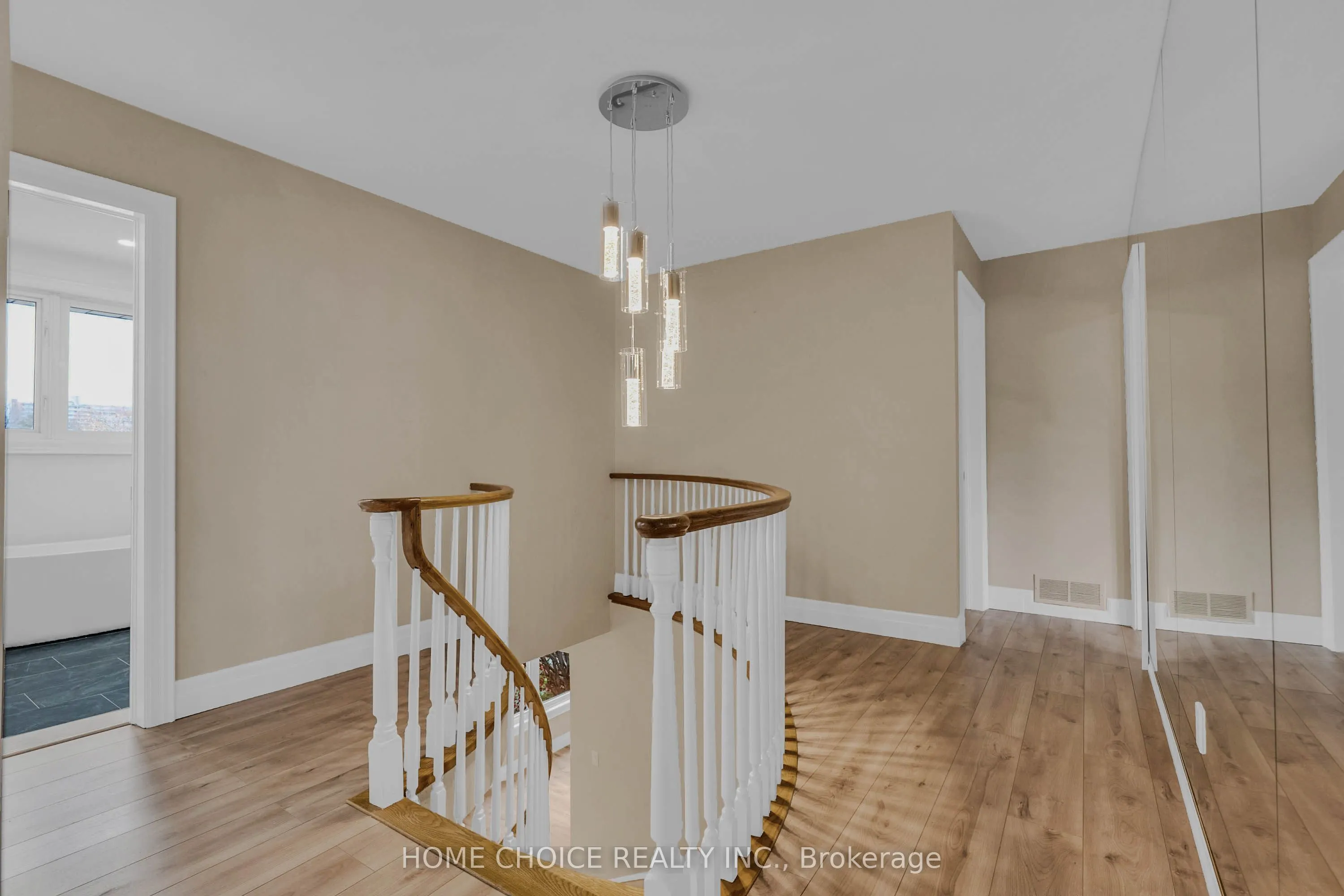 43 Golfwood Heights E