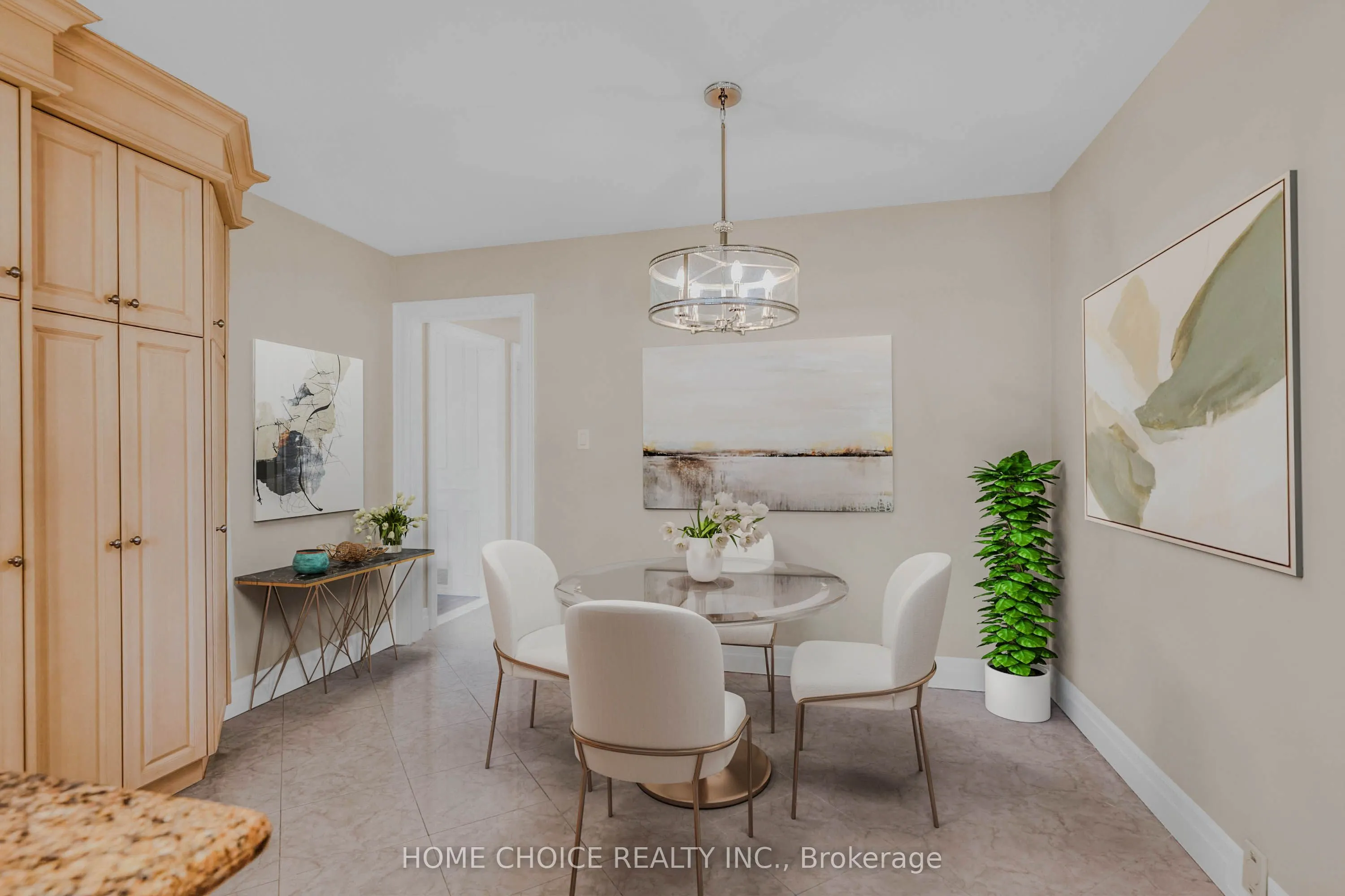 43 Golfwood Heights E