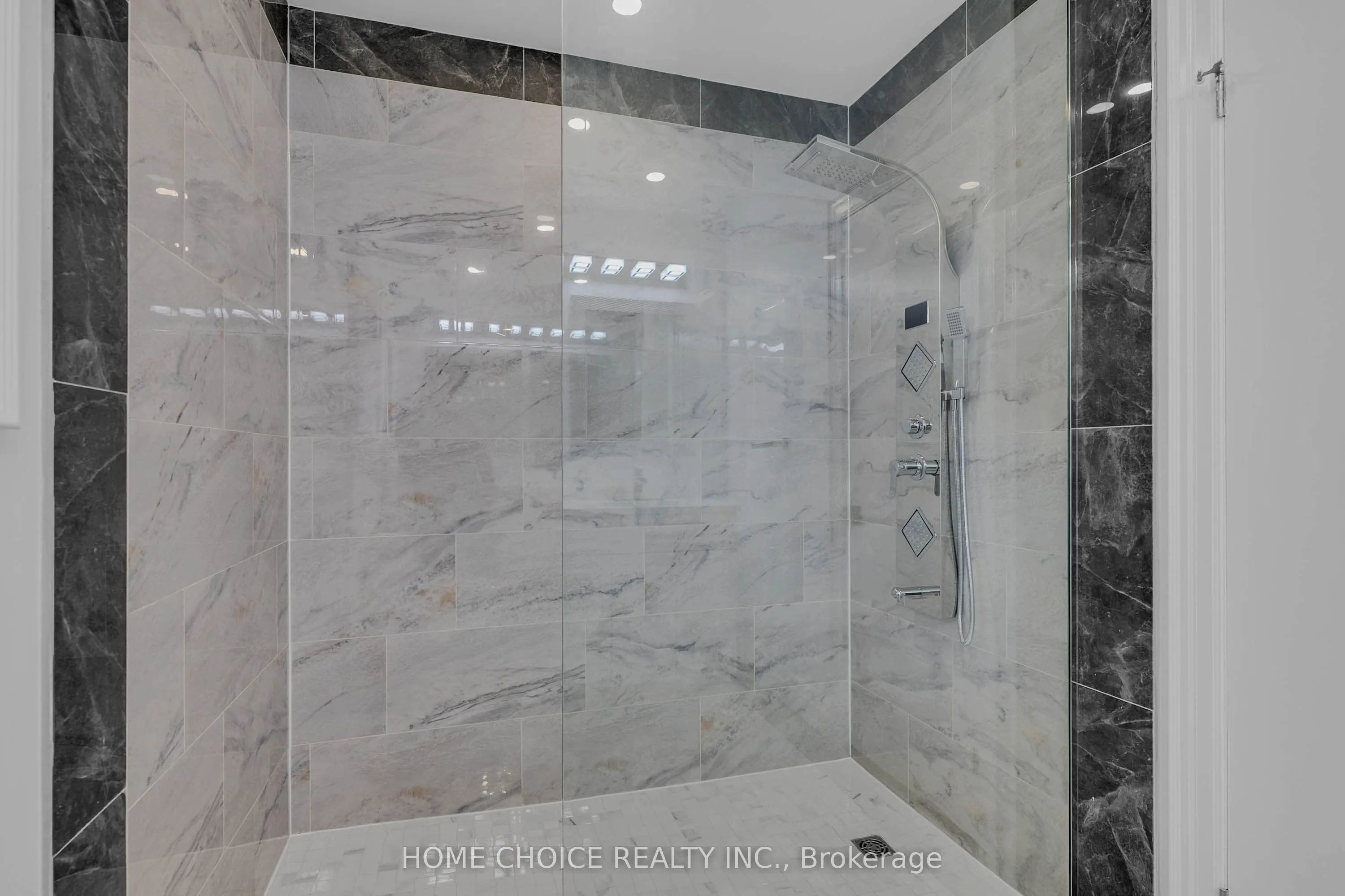 43 Golfwood Heights E