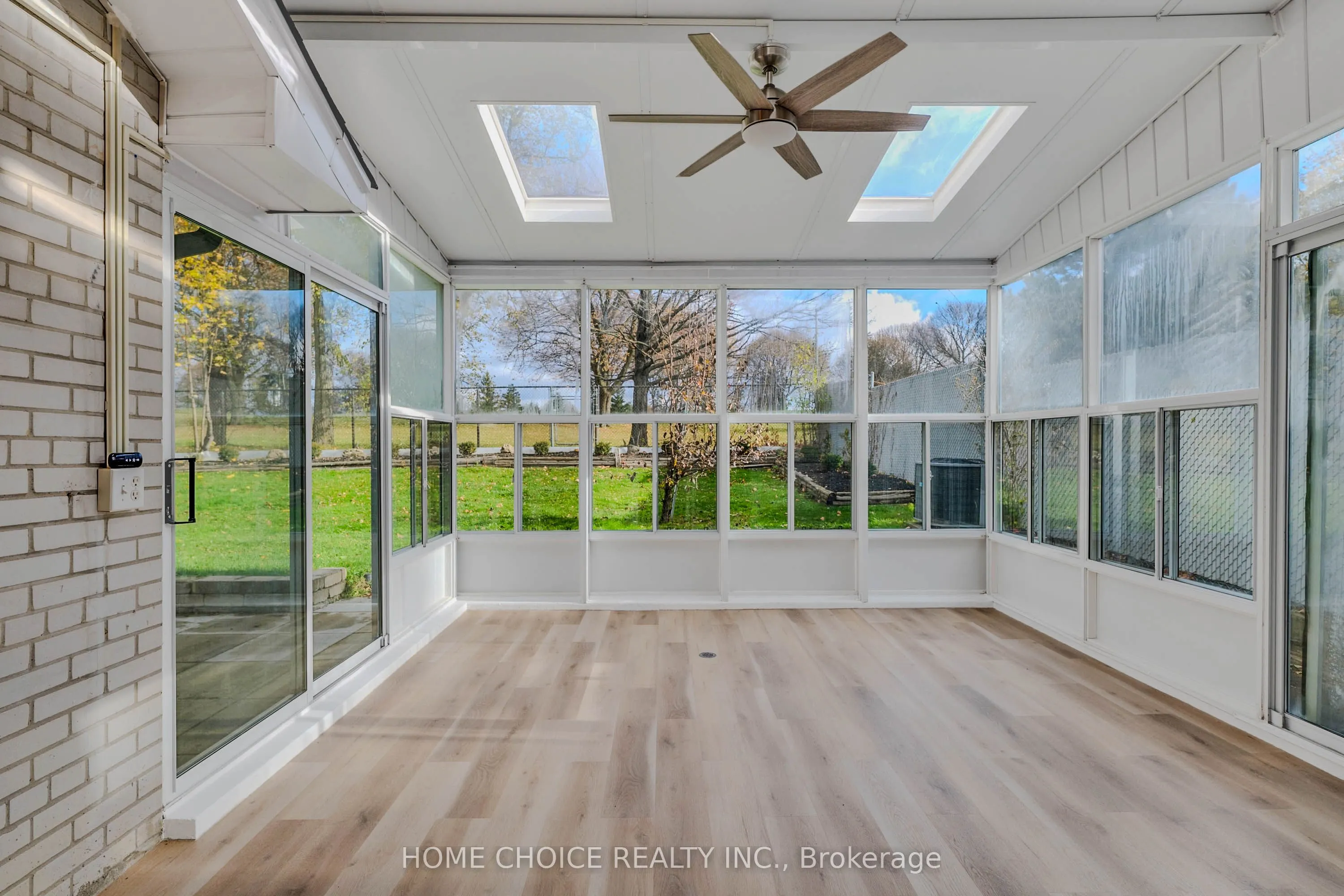 43 Golfwood Heights E