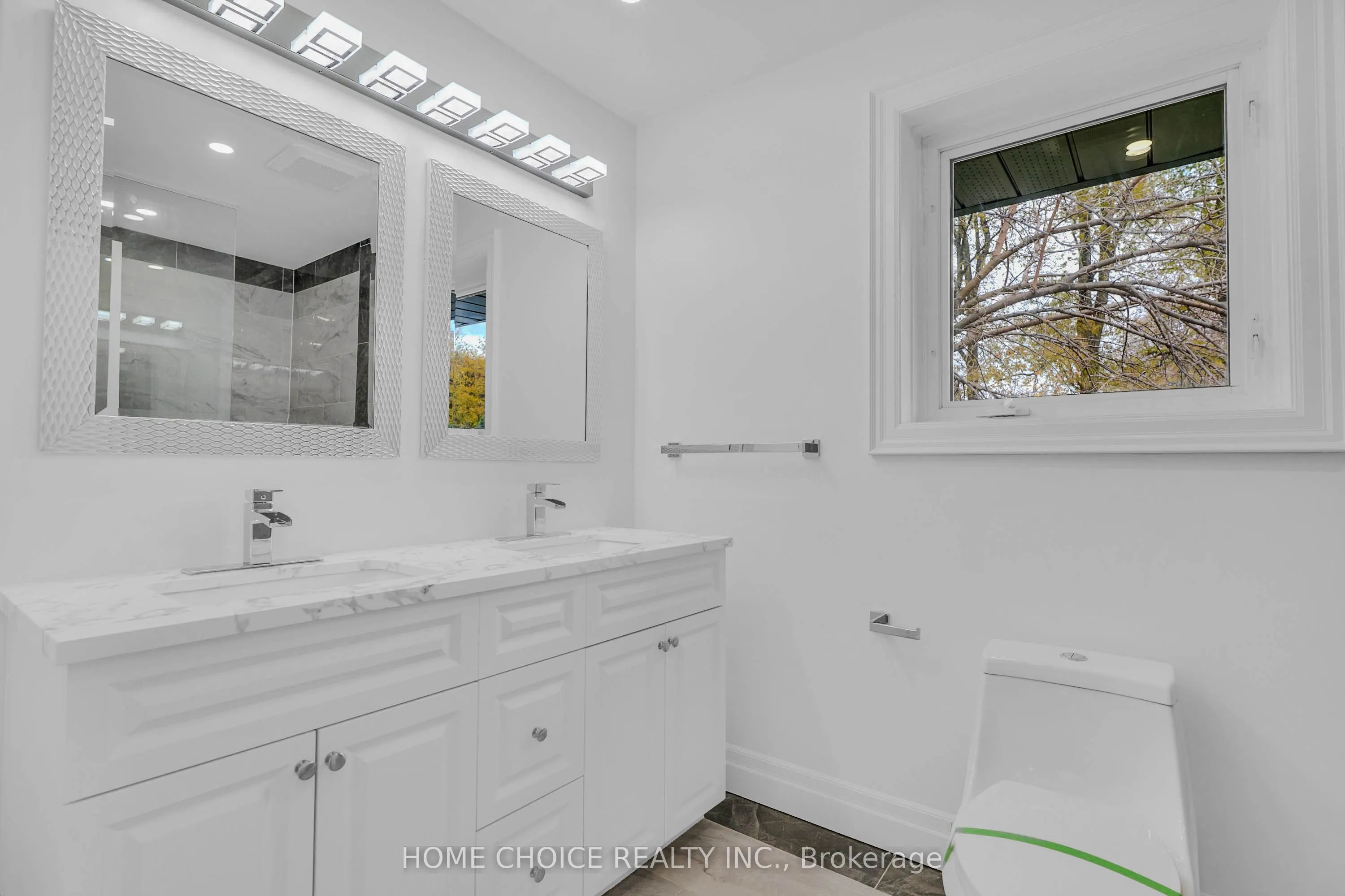 43 Golfwood Heights E