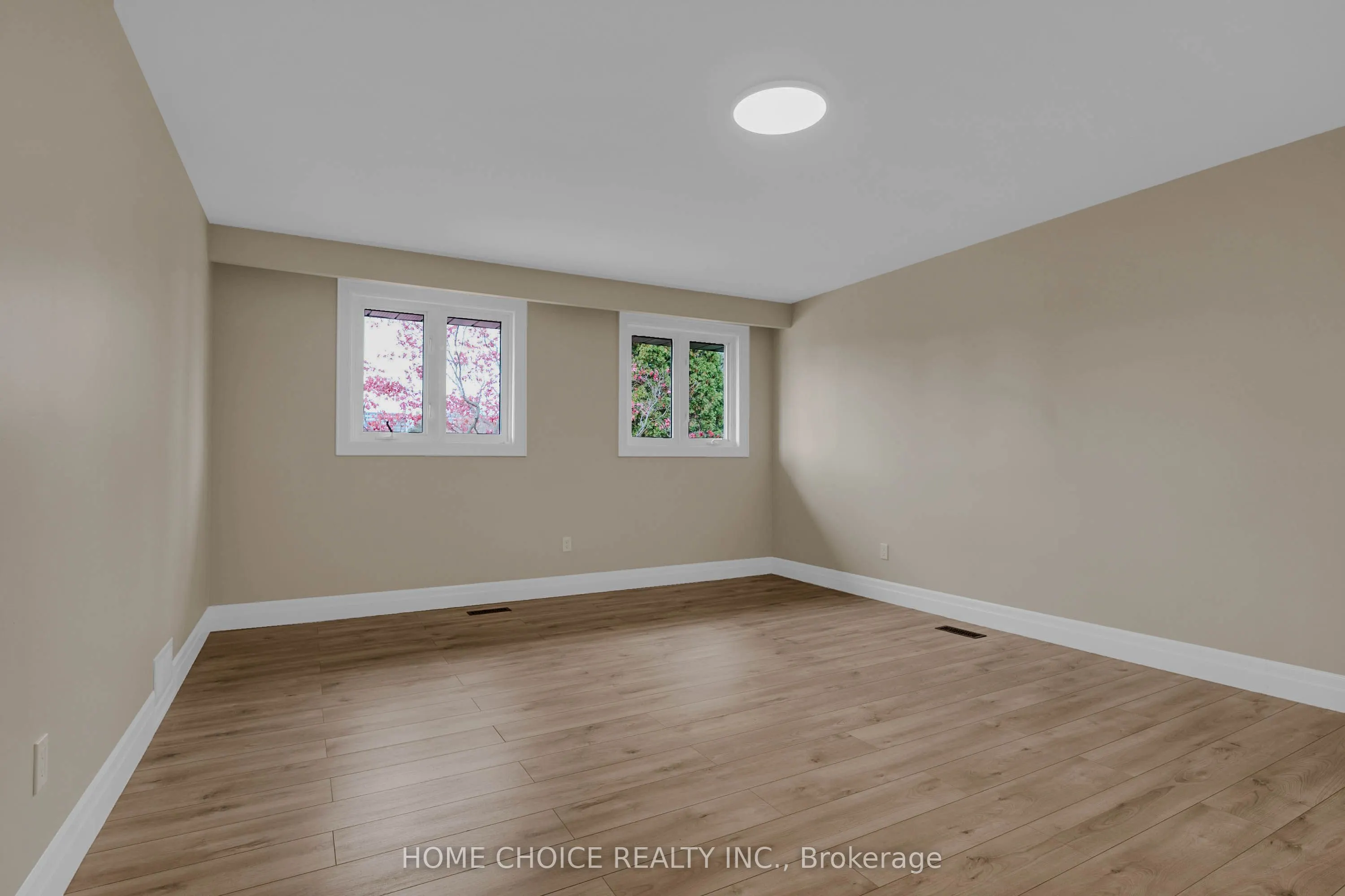 43 Golfwood Heights E