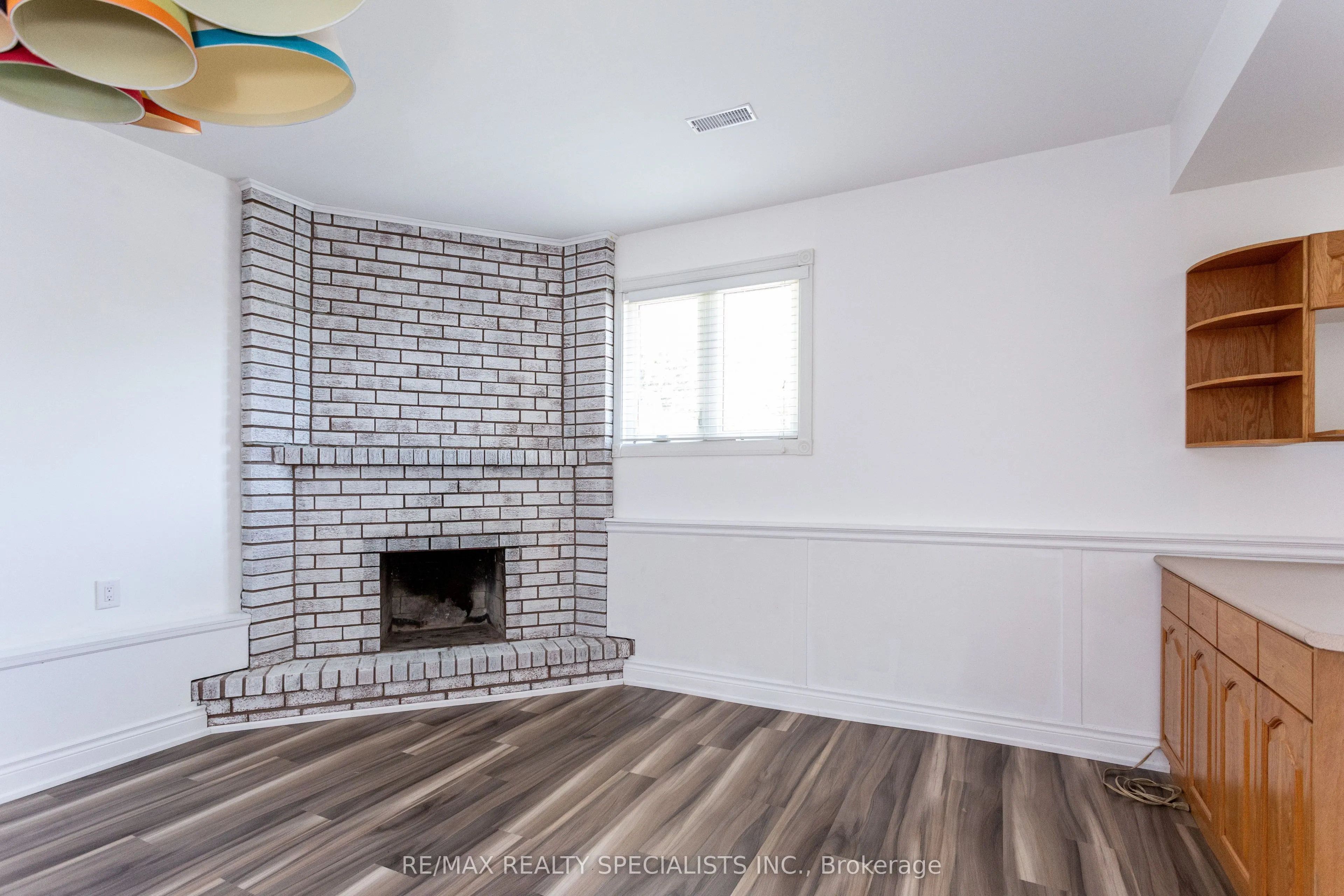 4386 Curia Crescent