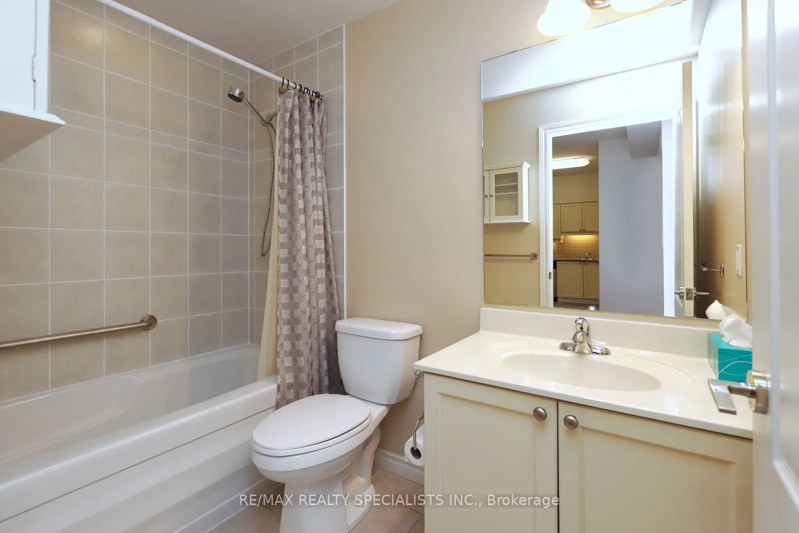 810 Scollard Court #902